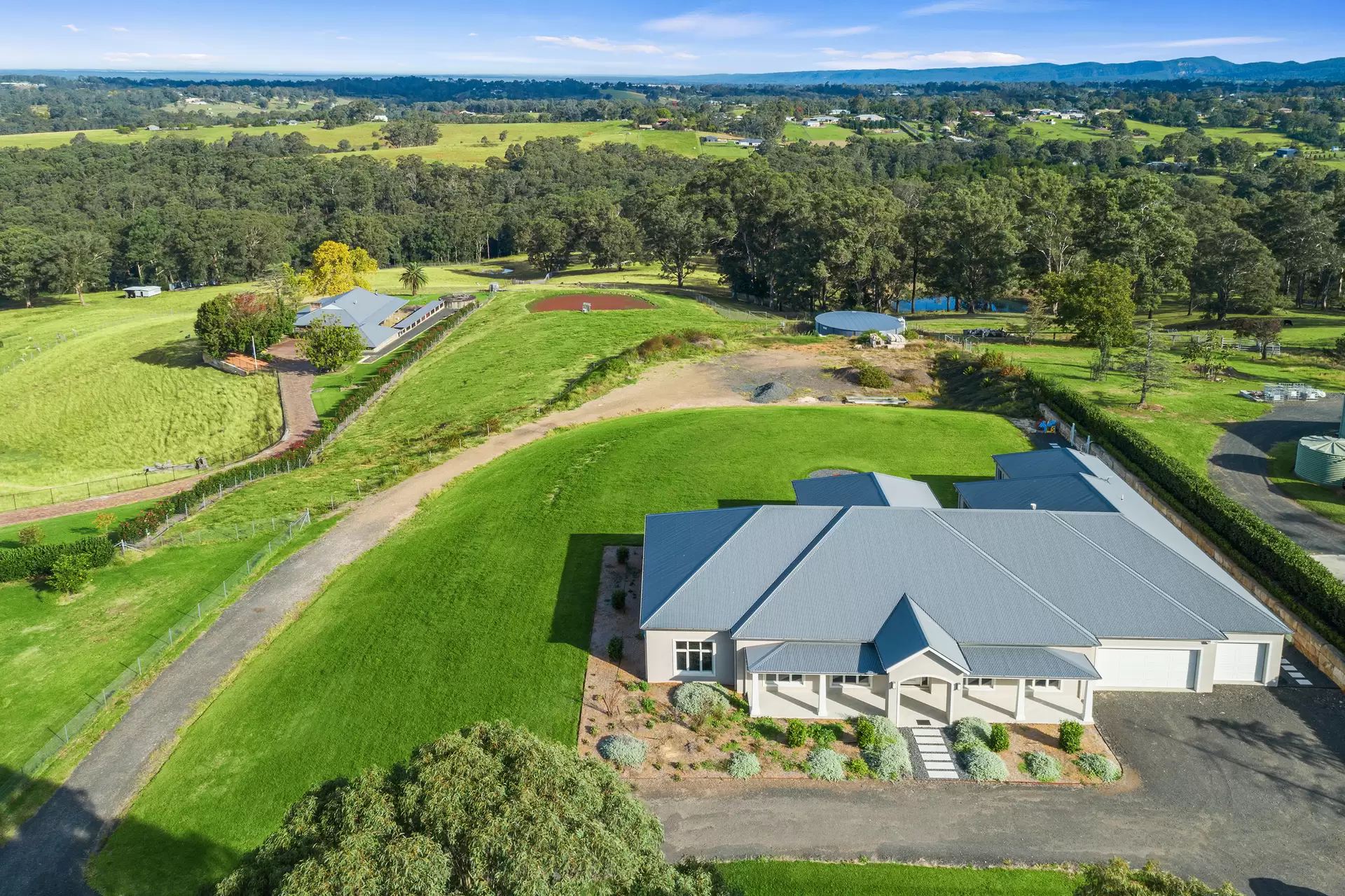 208 East Kurrajong Road, East Kurrajong Sold by Cutcliffe Properties - image 1