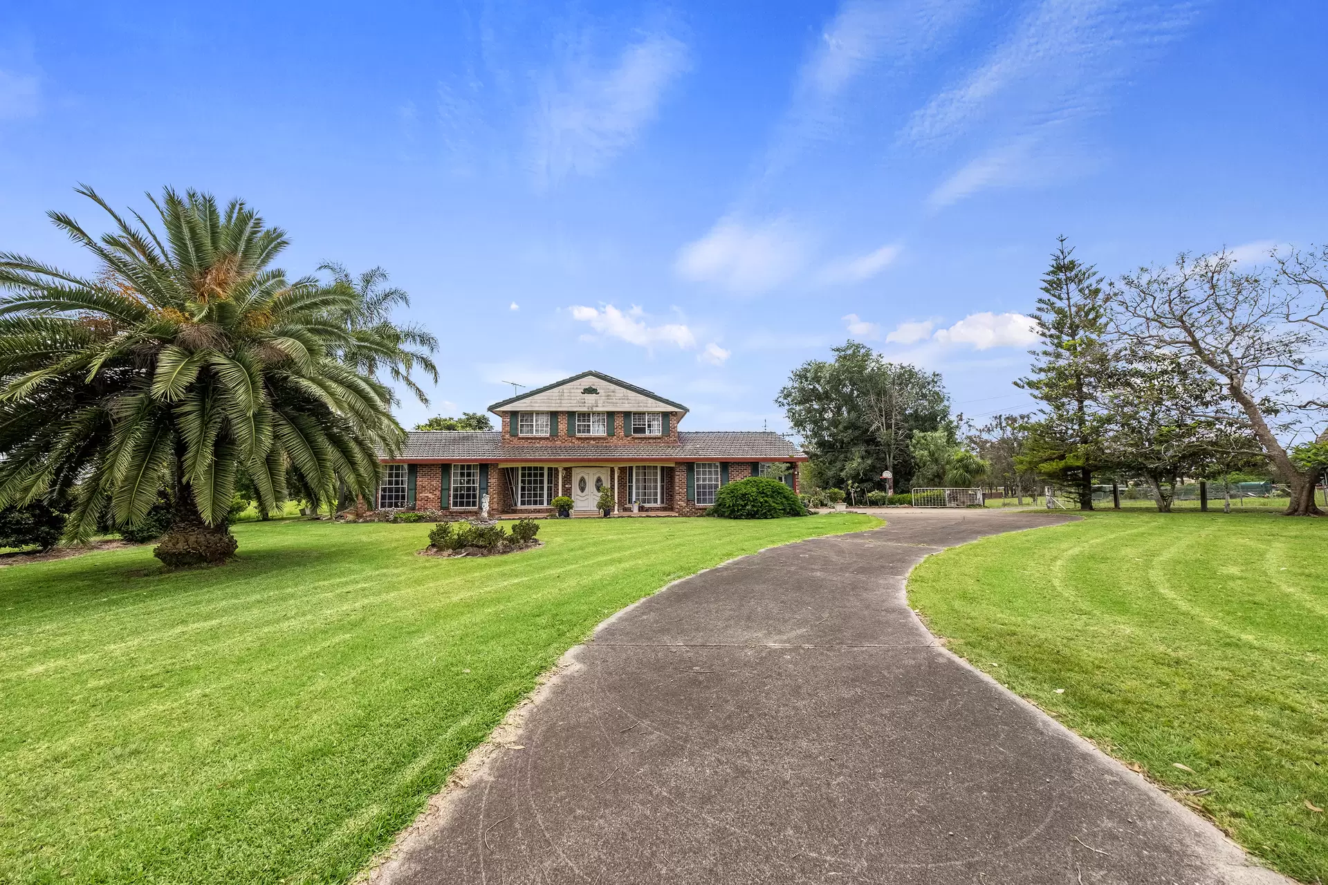 187 Glenidol Road, Oakville Sold by Cutcliffe Properties - image 1