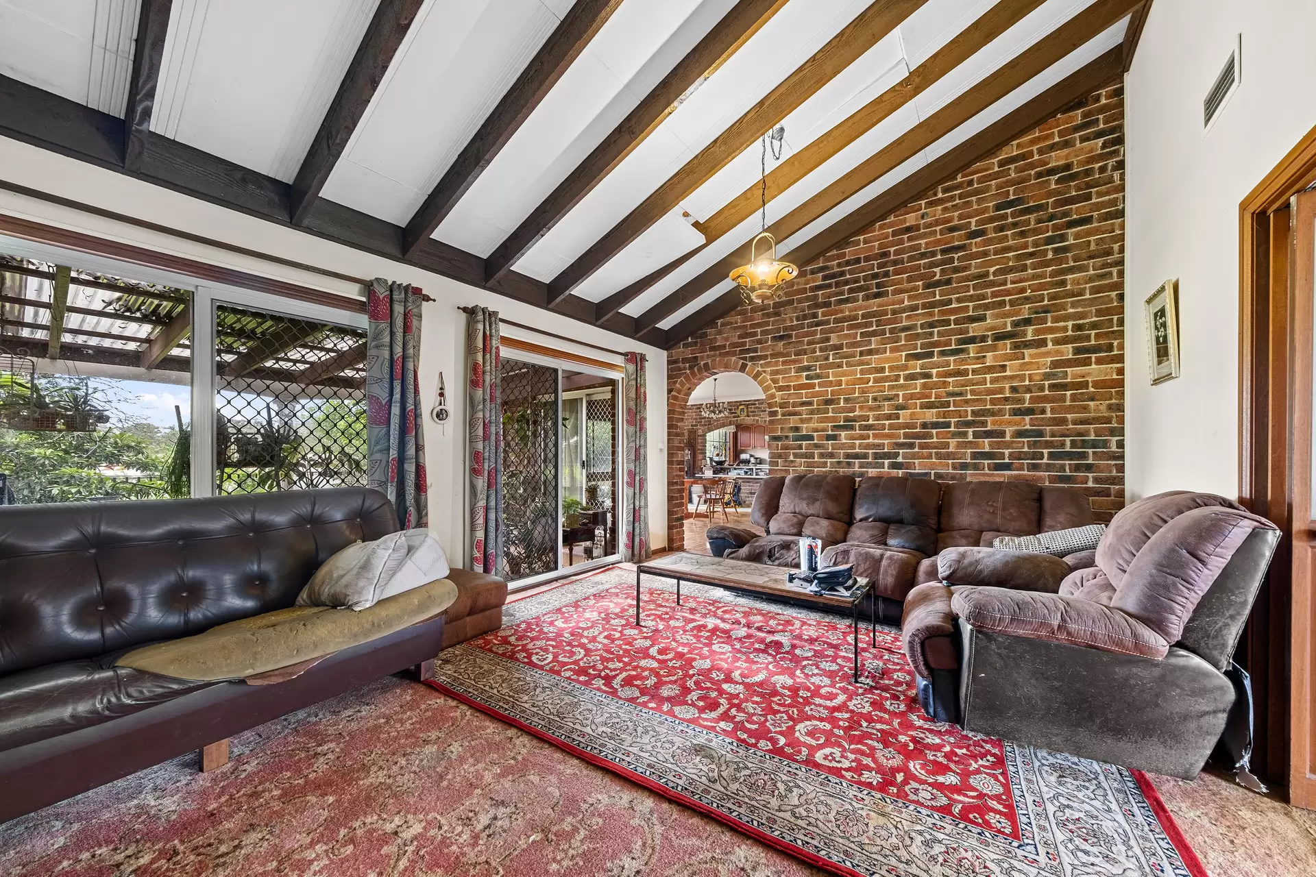 187 Glenidol Road, Oakville Sold by Cutcliffe Properties - image 1