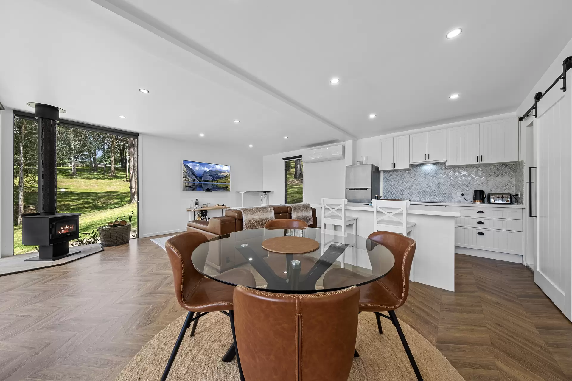 1 Sams Way, Mountain Lagoon Sold by Cutcliffe Properties - image 1