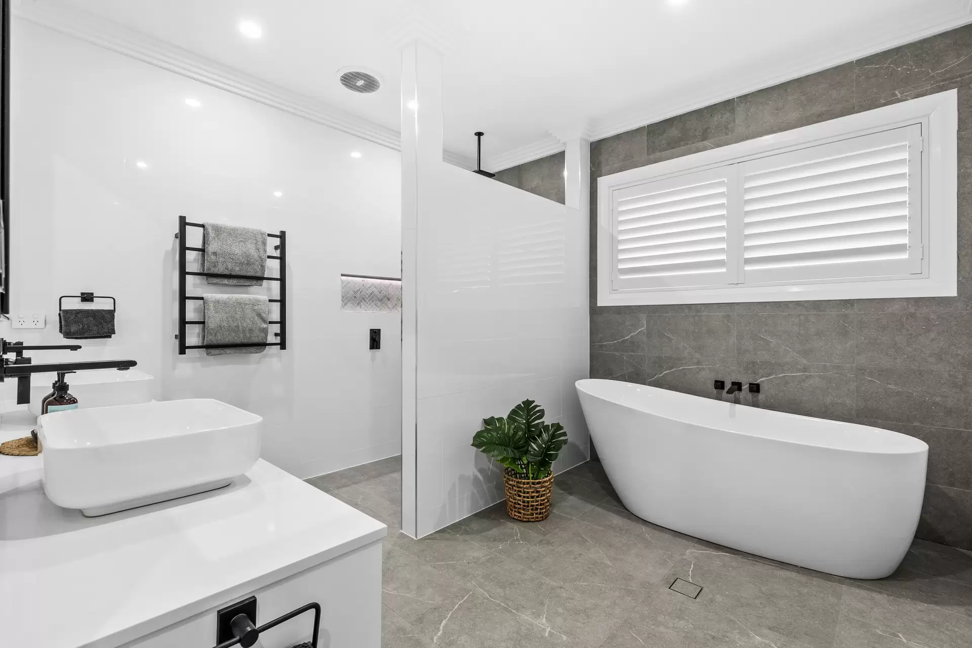 23 Eden Circuit, Pitt Town Sold by Cutcliffe Properties - image 1