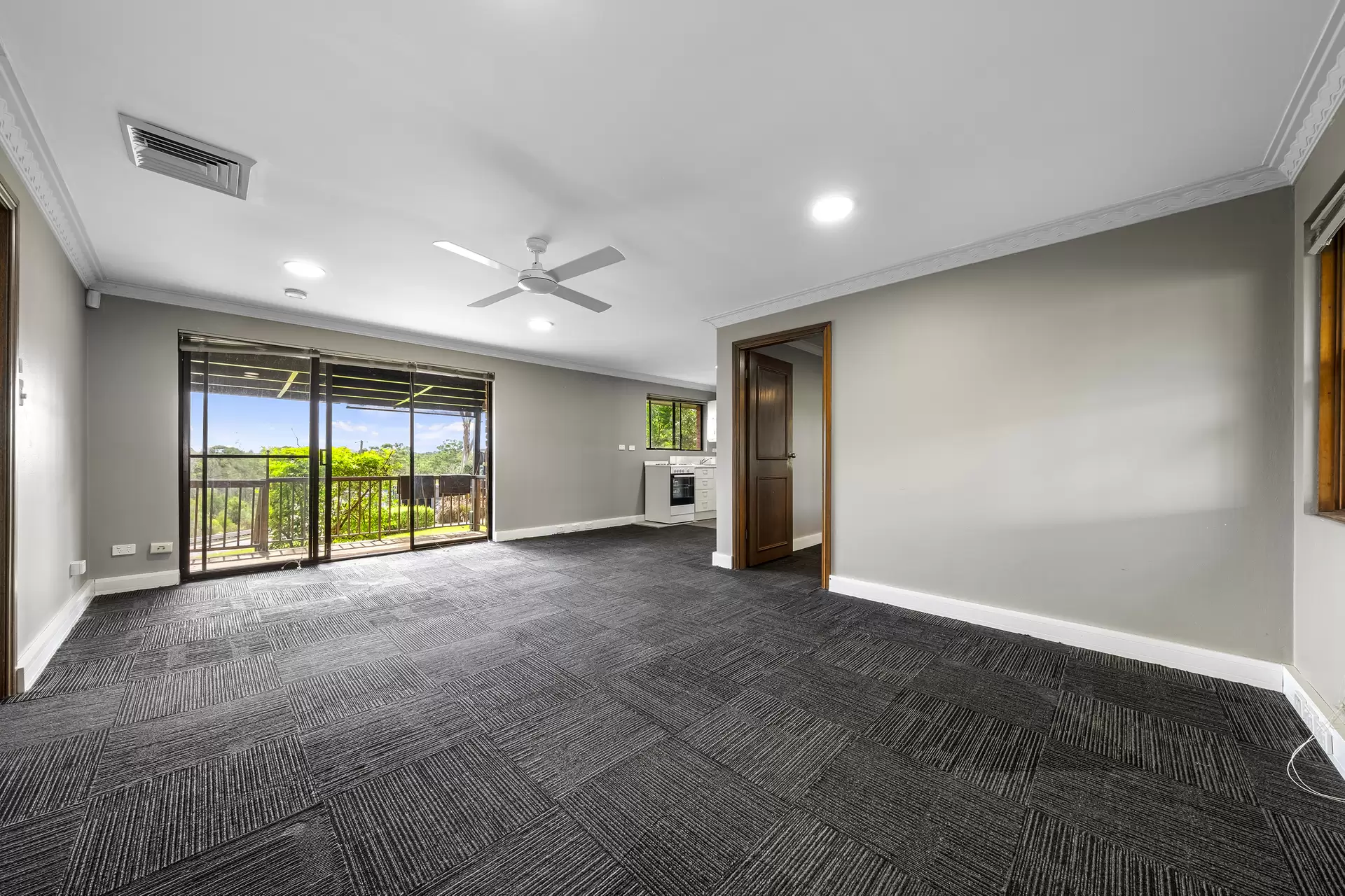 1/18-20 Mile End Road, Rouse Hill Leased by Cutcliffe Properties - image 1