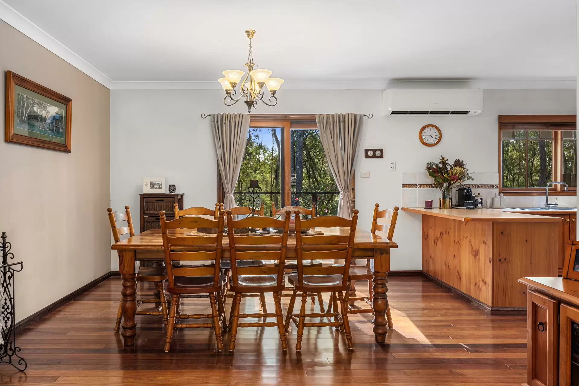 654 Old Pitt Town Road, Oakville Sold by Cutcliffe Properties - image 1