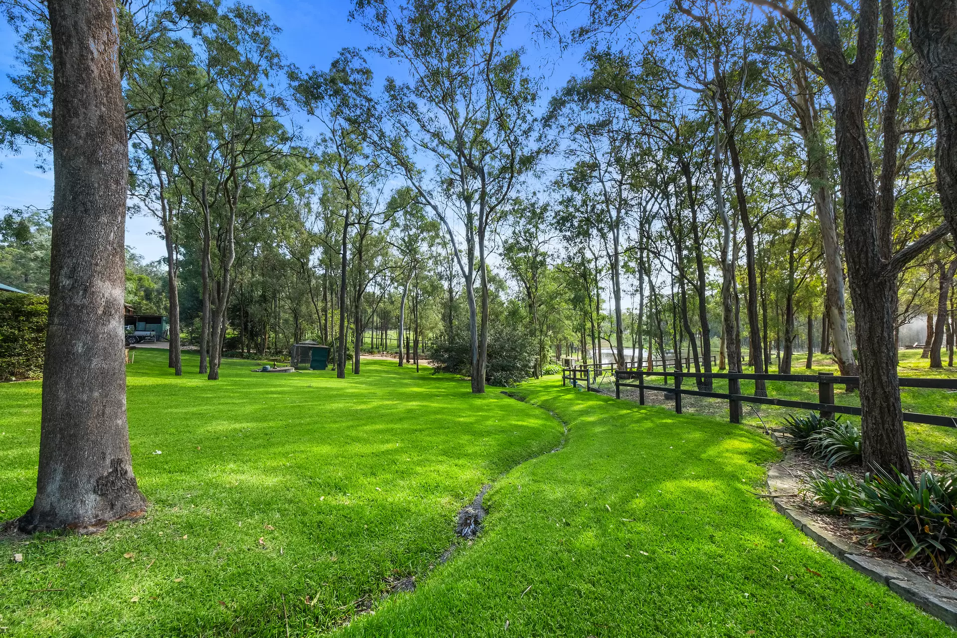 654 Old Pitt Town Road, Oakville Sold by Cutcliffe Properties - image 1