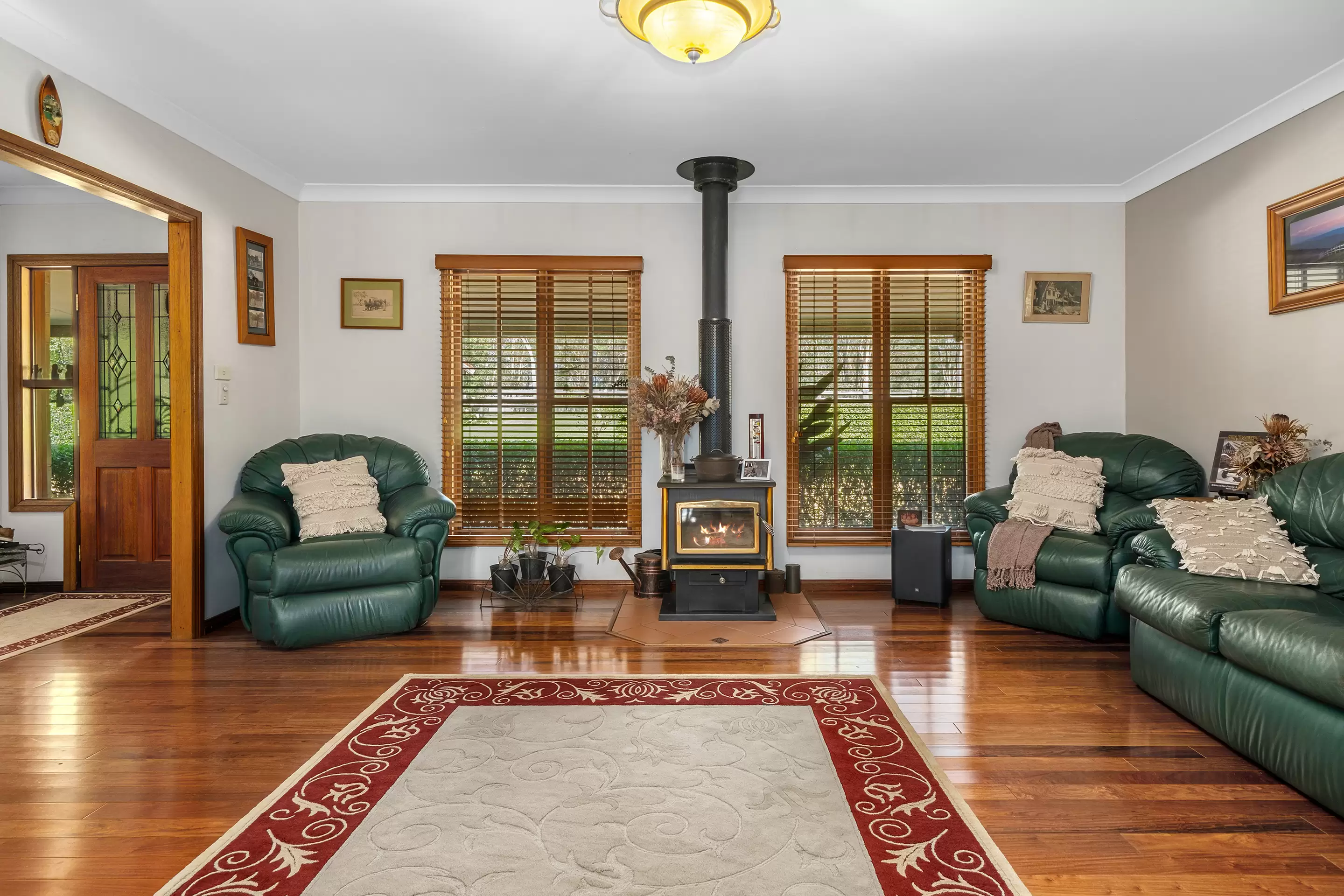 654 Old Pitt Town Road, Oakville Sold by Cutcliffe Properties - image 3