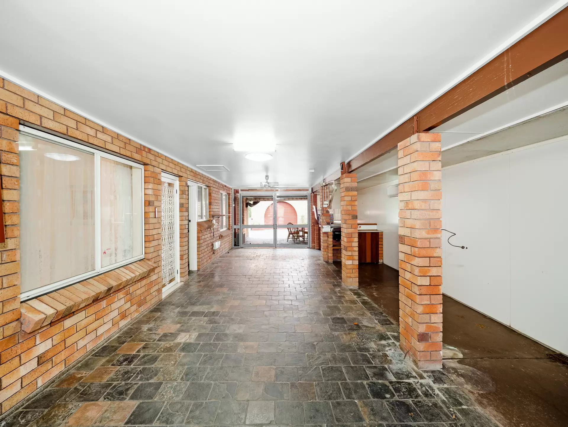 75 Church Street, South Windsor Leased by Cutcliffe Properties - image 1