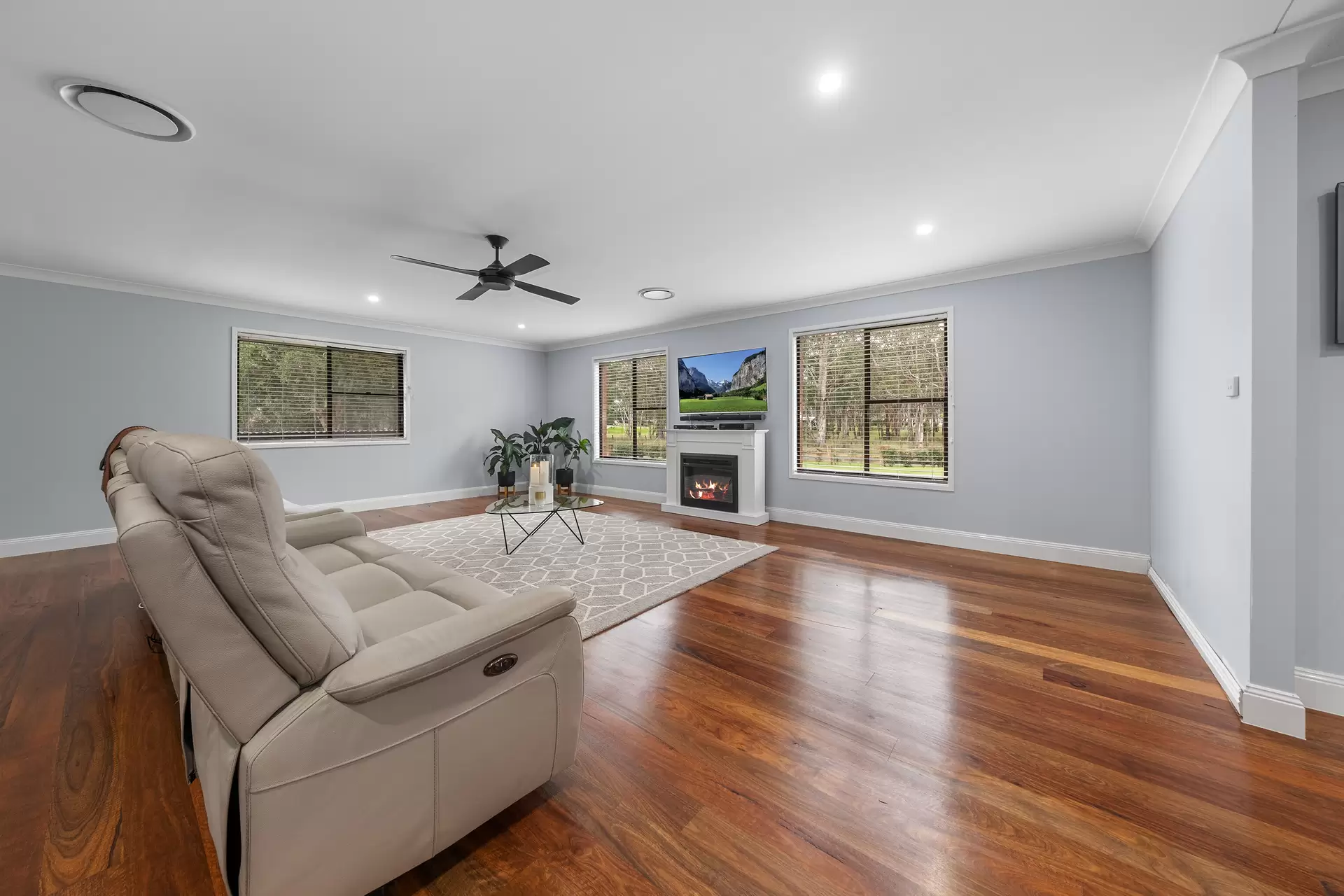 39 Smith Road, Oakville Sold by Cutcliffe Properties - image 1