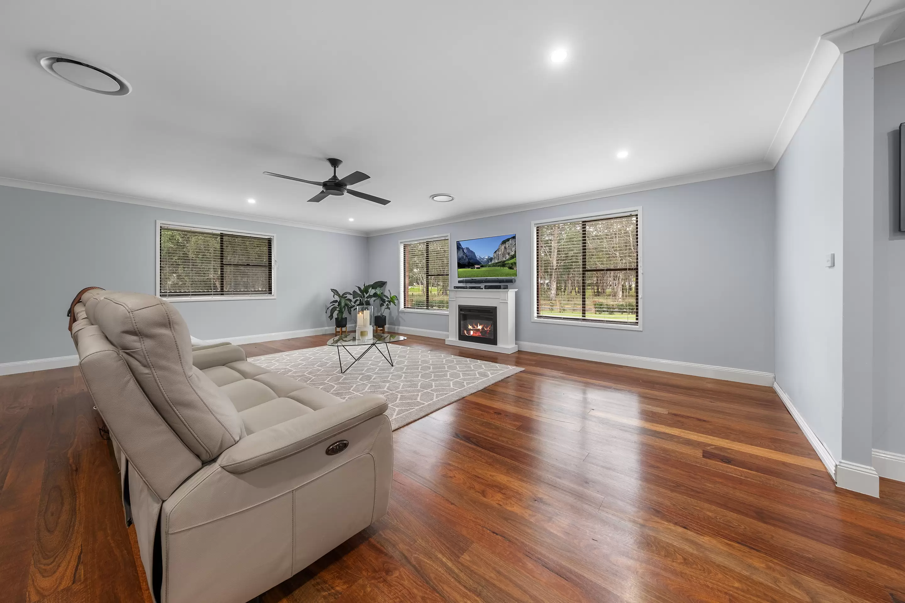 39 Smith Road, Oakville Sold by Cutcliffe Properties - image 6