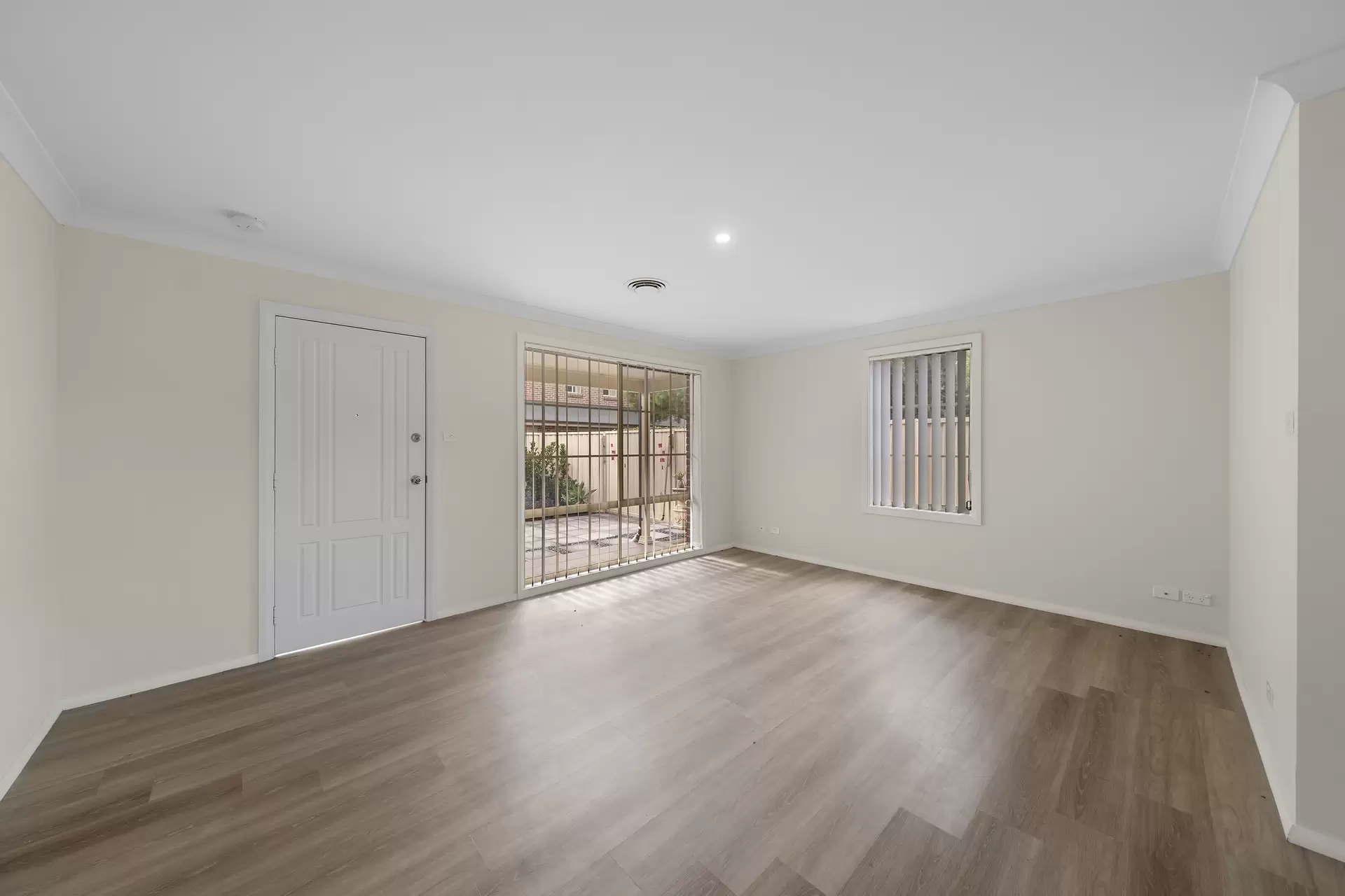 8/153 March Street, Richmond Leased by Cutcliffe Properties - image 1