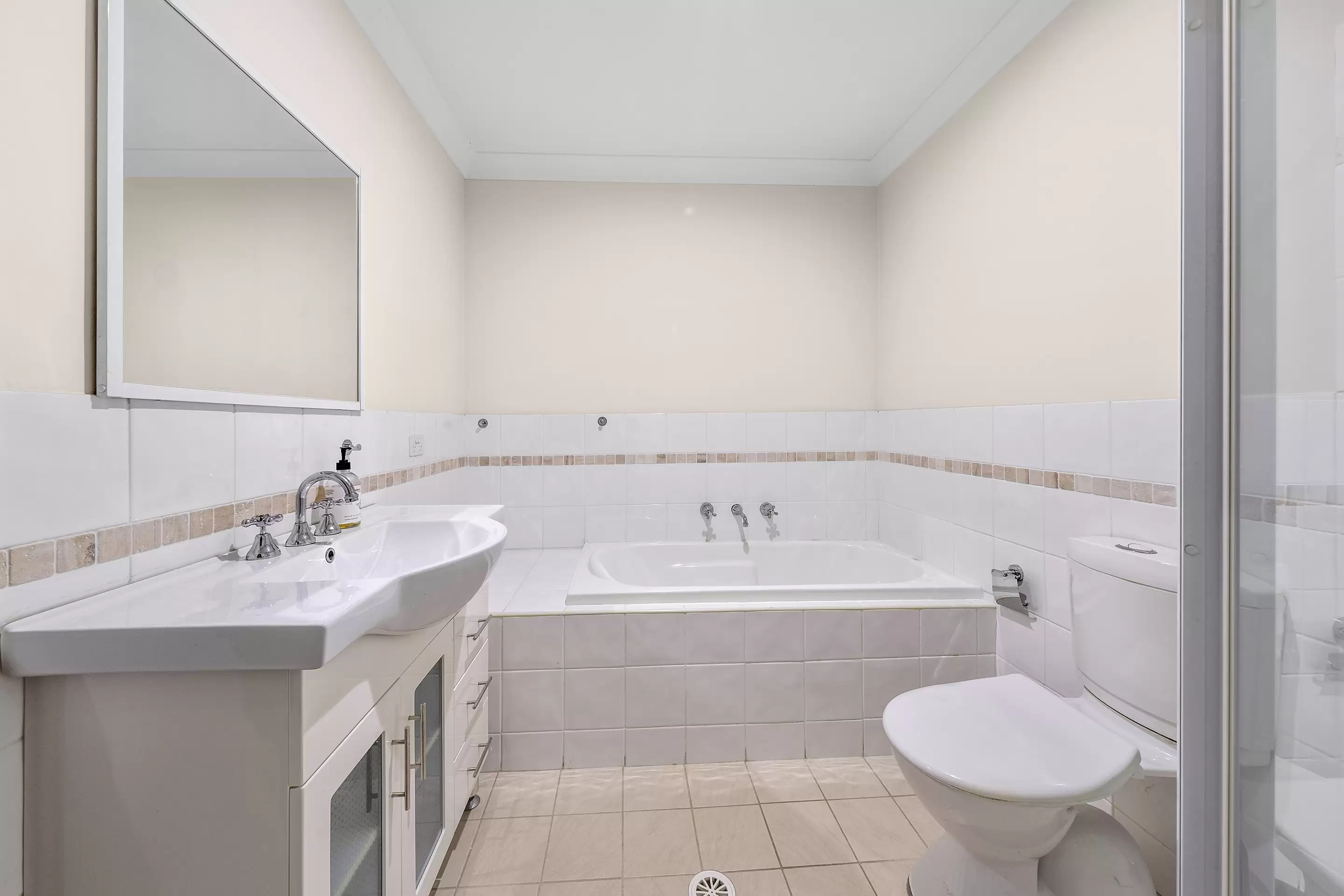 8/153 March Street, Richmond Leased by Cutcliffe Properties - image 7