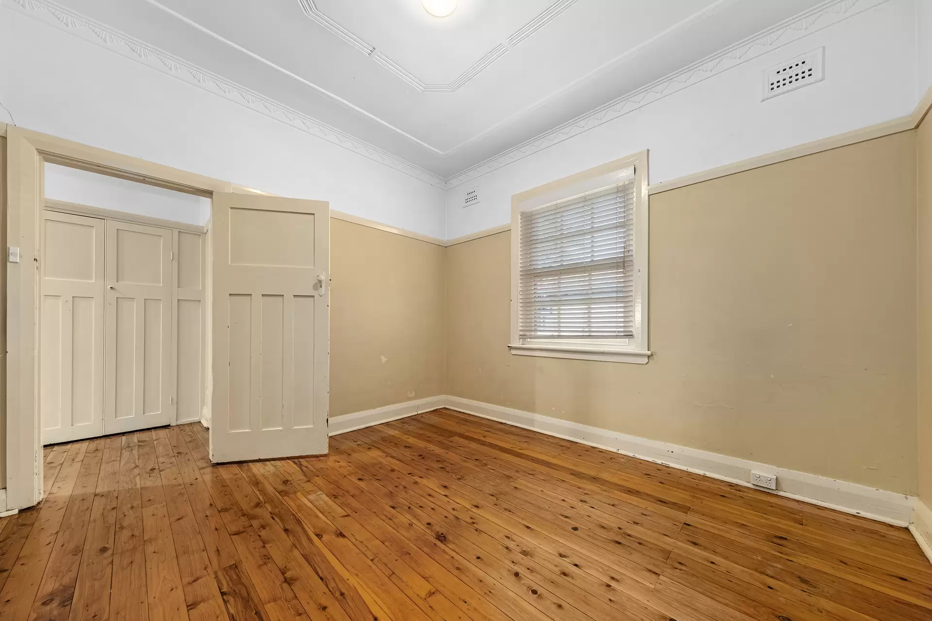 102 Francis Street, Richmond Sold by Cutcliffe Properties - image 1