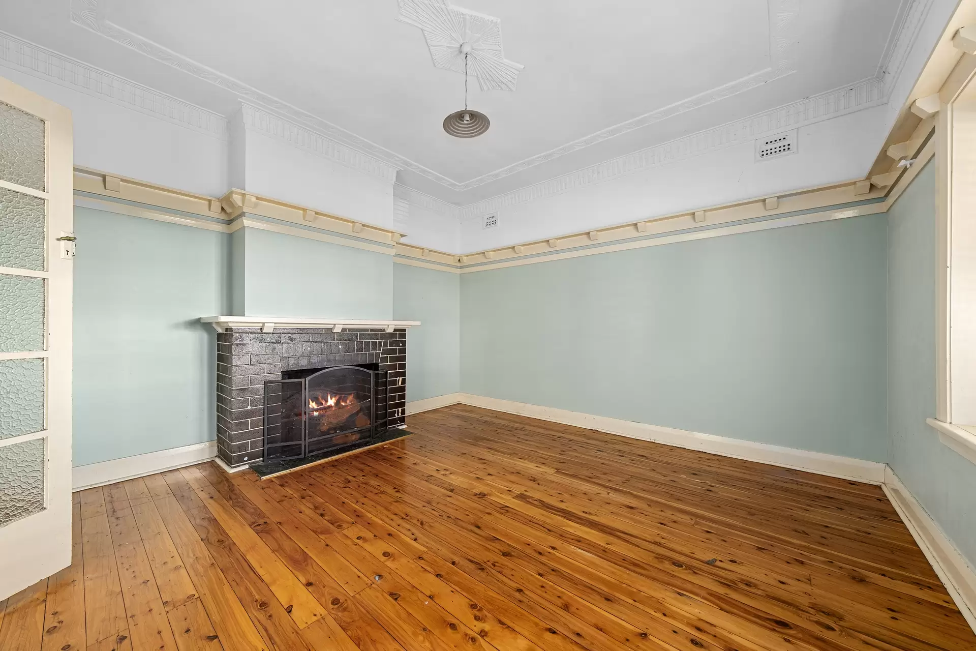 102 Francis Street, Richmond Sold by Cutcliffe Properties - image 1
