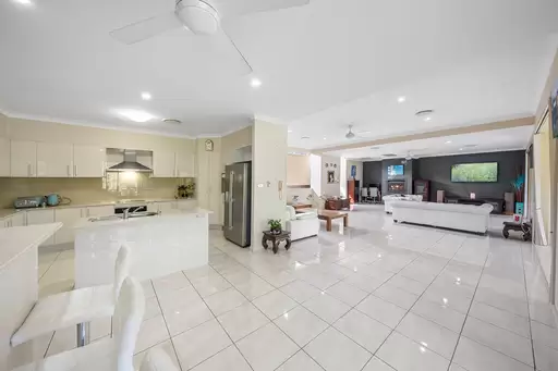 4 Sugar Glider Drive, Cattai Sold by Cutcliffe Properties