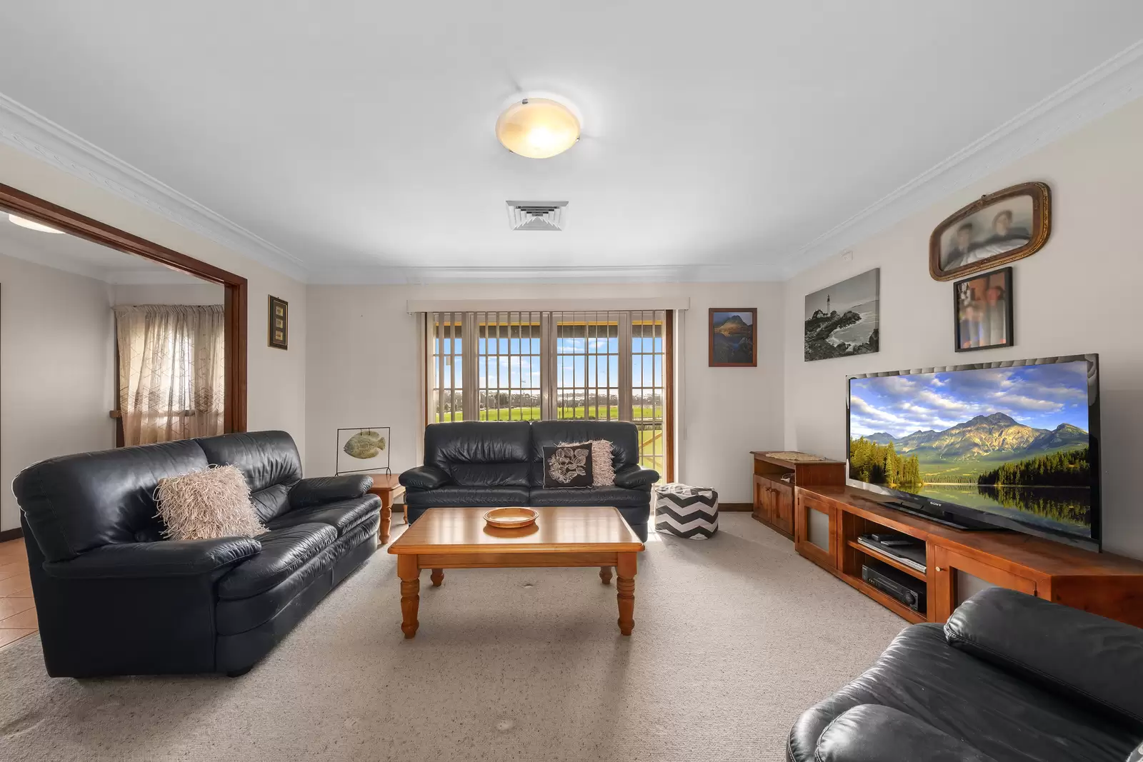 1316 Windsor Road, Grantham Farm For Sale by Cutcliffe Properties - image 7