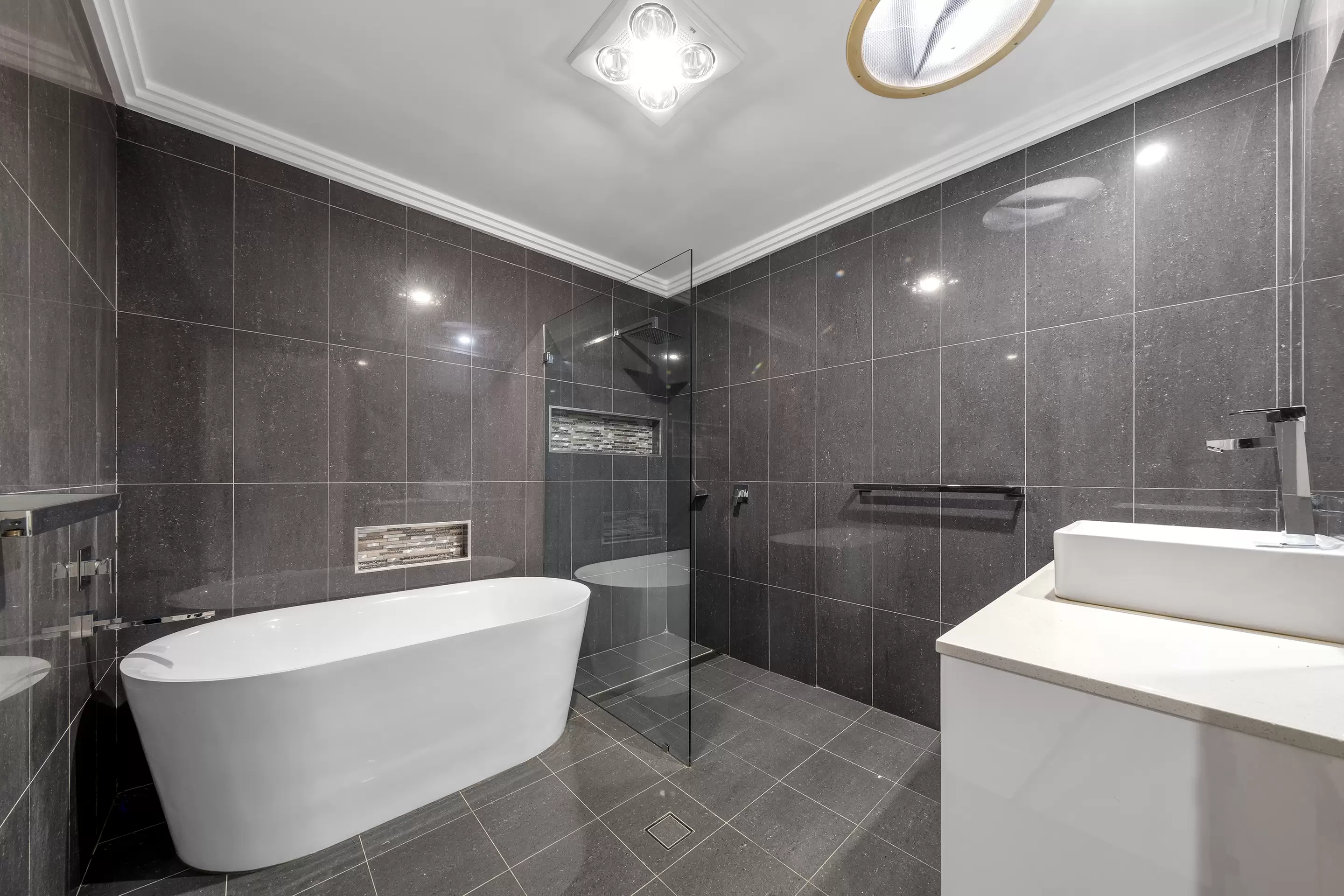 138-146 Government Road, Berkshire Park Sold by Cutcliffe Properties - image 11
