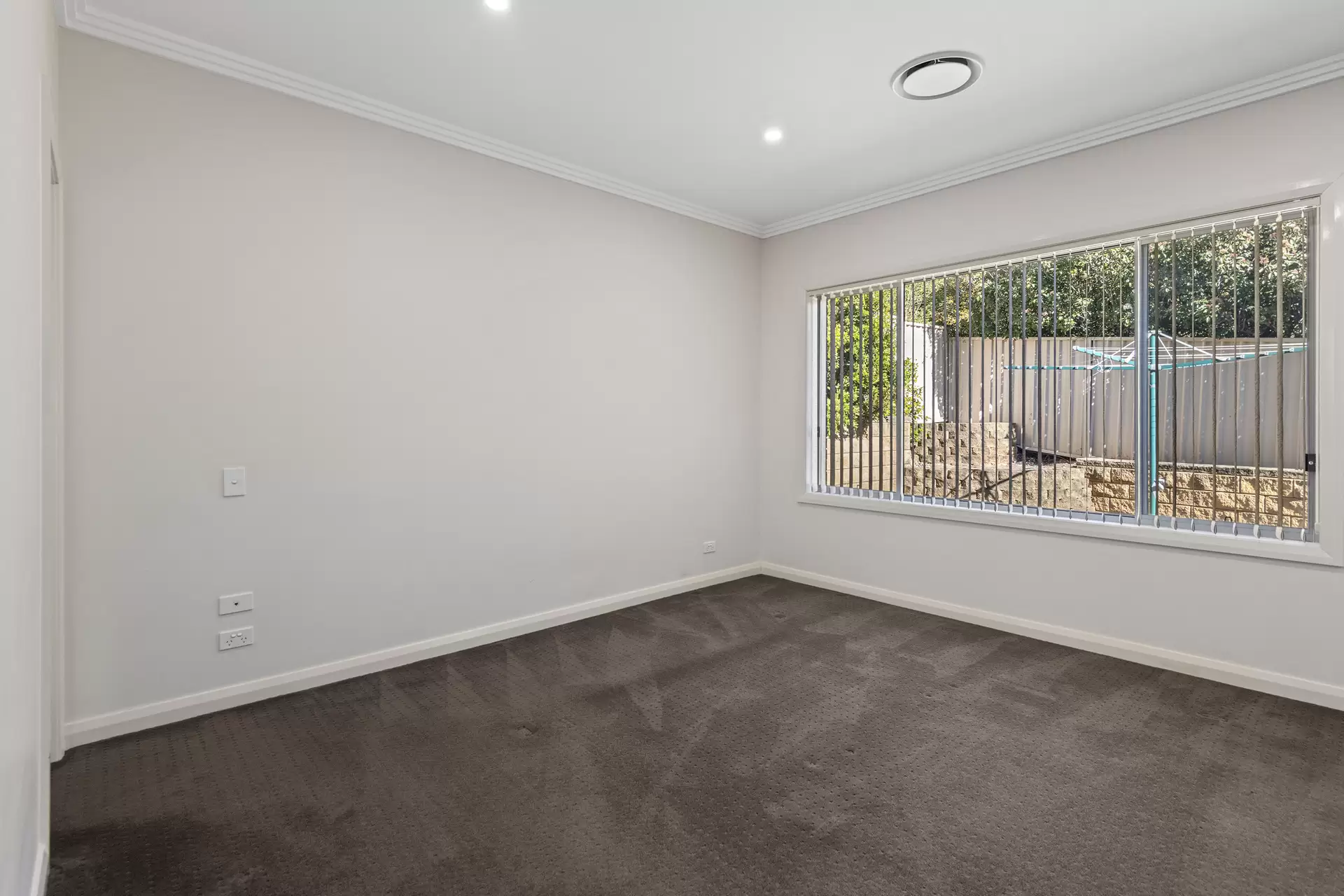 3/7a Garthowen Crescent, Castle Hill For Lease by Cutcliffe Properties - image 1