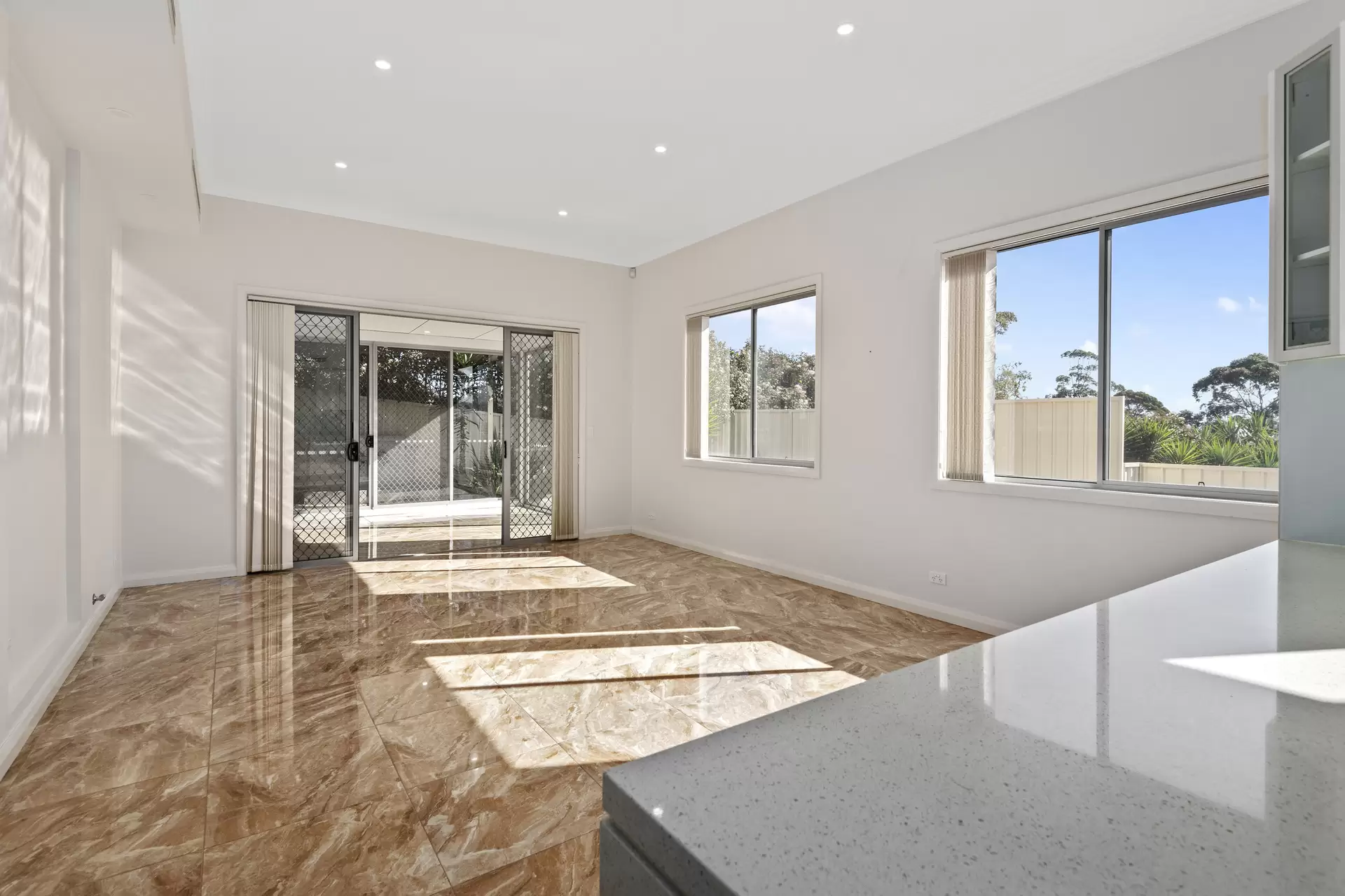 3/7a Garthowen Crescent, Castle Hill For Lease by Cutcliffe Properties - image 1