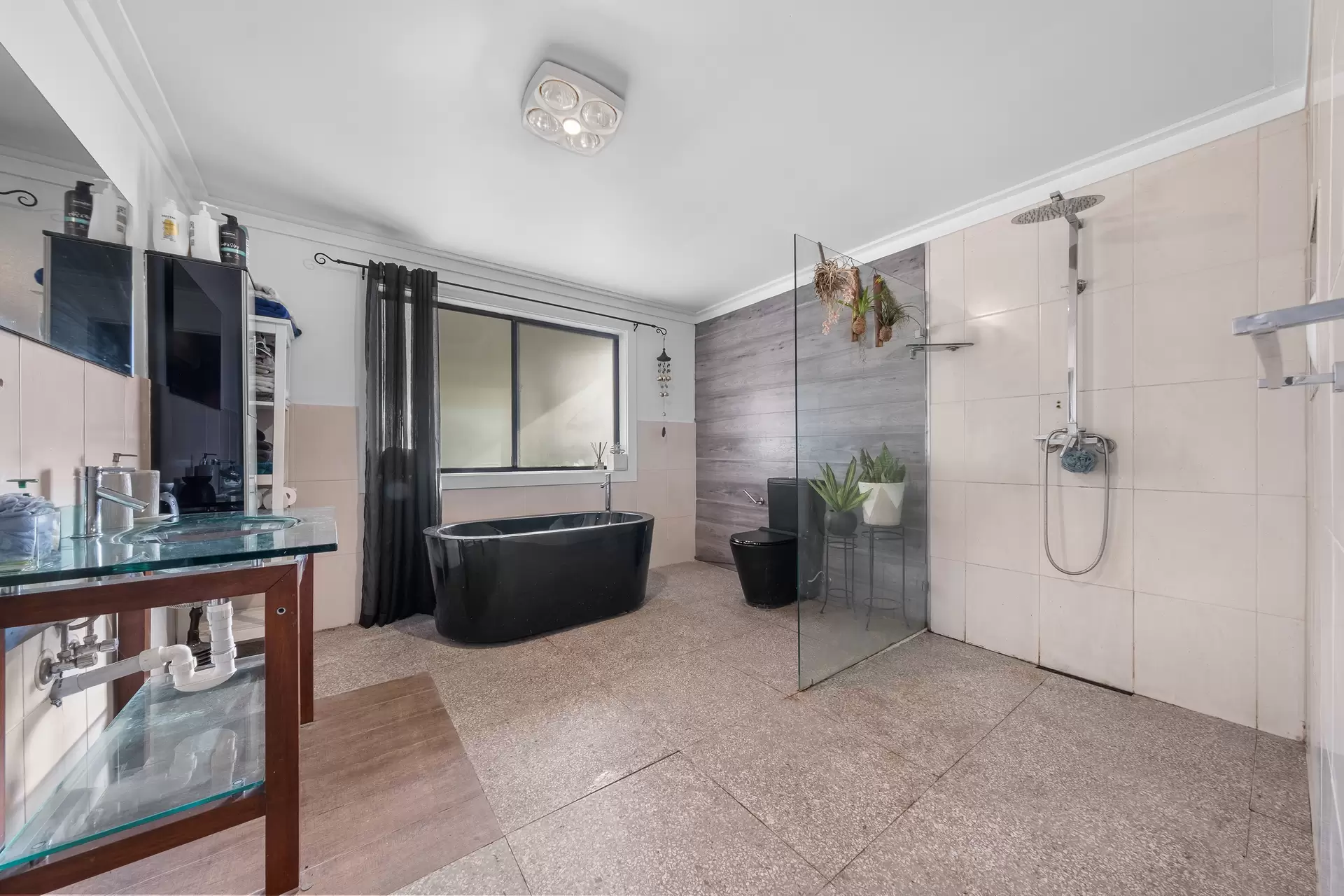585 East Kurrajong Road, East Kurrajong Sold by Cutcliffe Properties - image 1