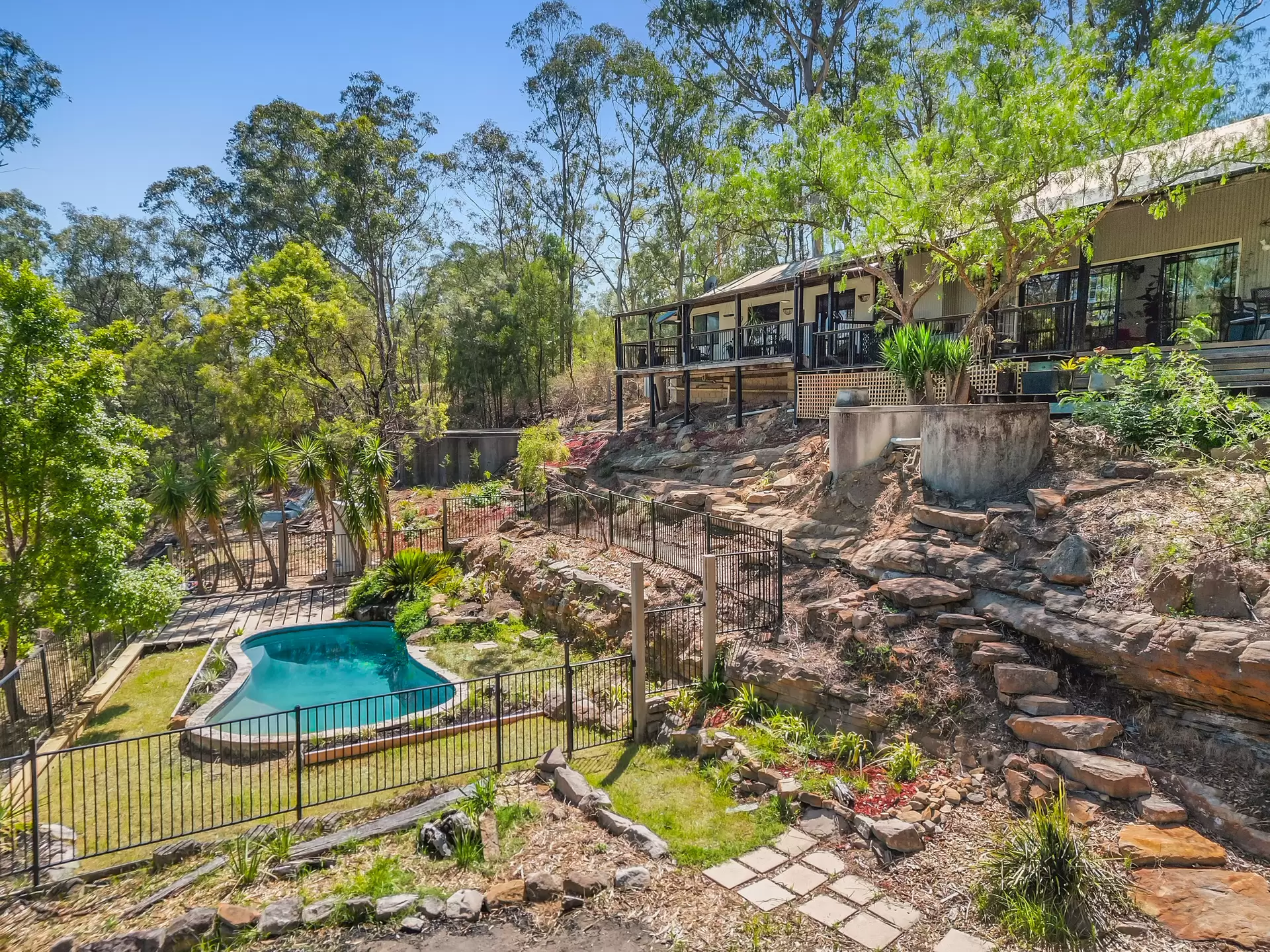 585 East Kurrajong Road, East Kurrajong Sold by Cutcliffe Properties - image 1