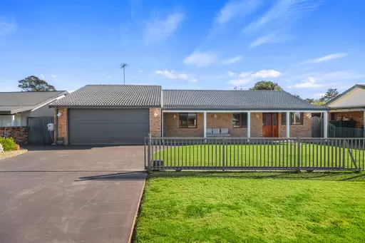 2 The Boomerang, Freemans Reach Sold by Cutcliffe Properties