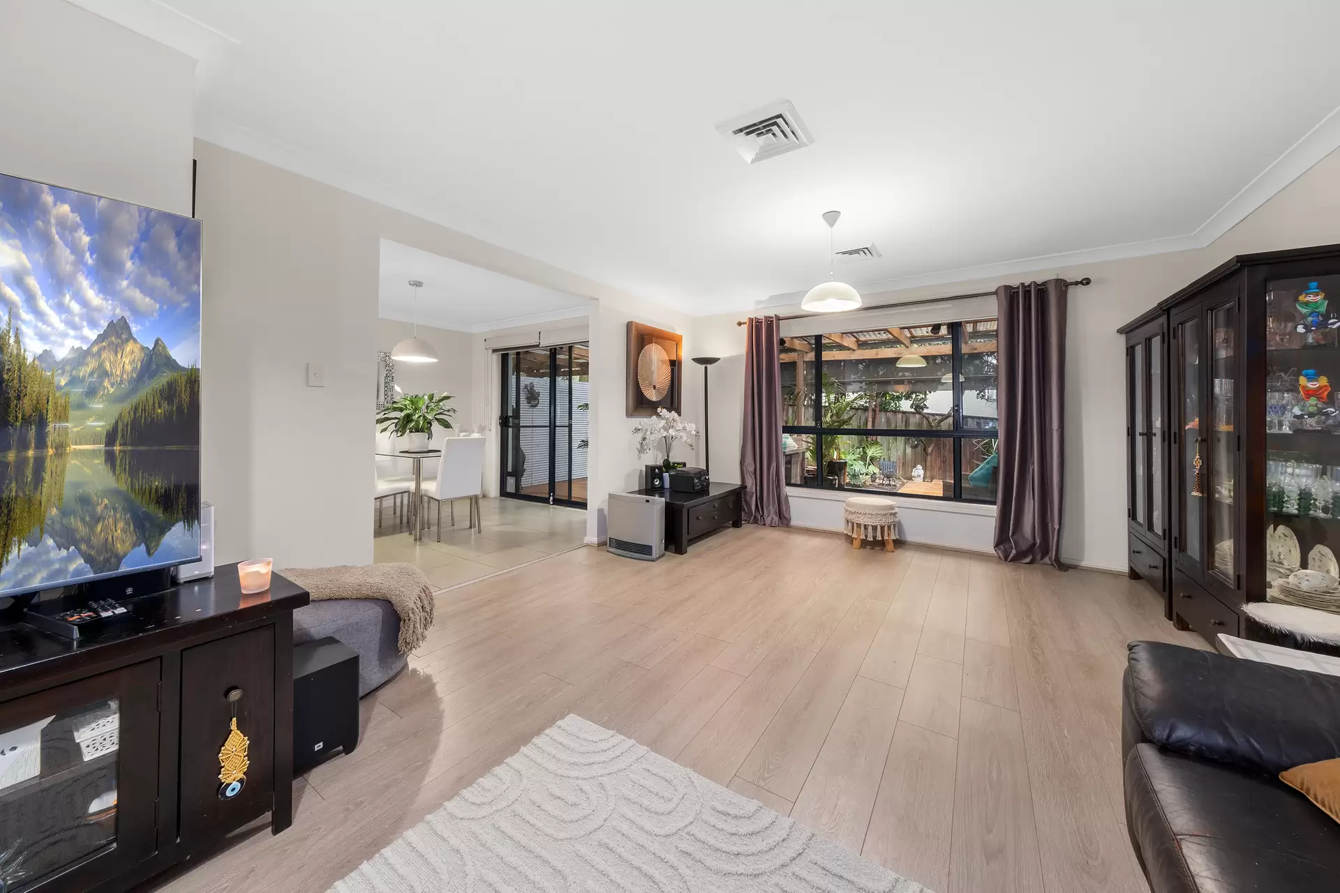 8/546 Old Northern Road, Dural Sold by Cutcliffe Properties - image 1