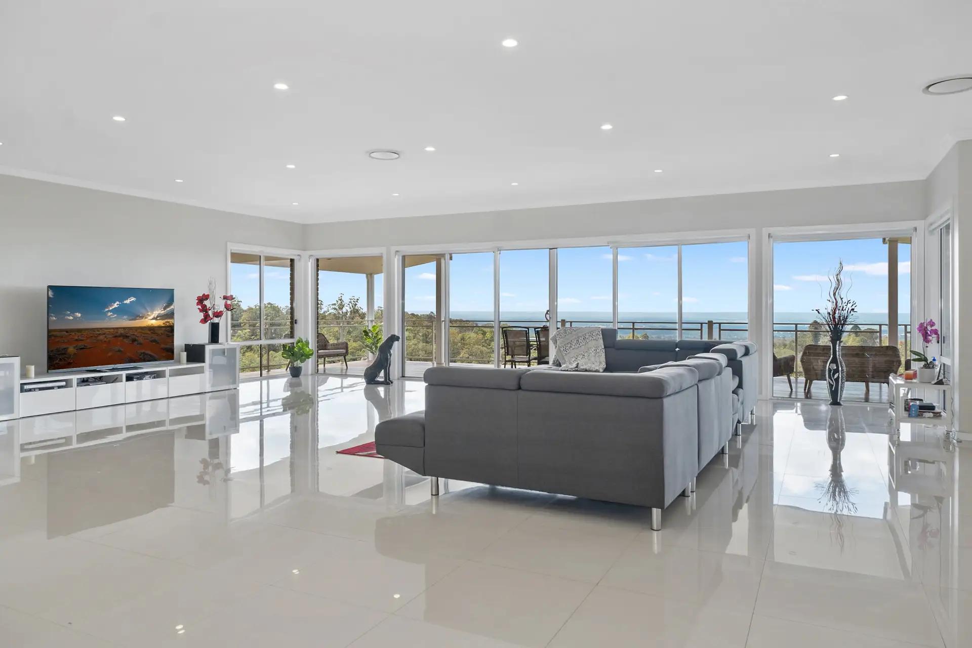 35 Serpentine Lane, Bowen Mountain Sold by Cutcliffe Properties - image 1