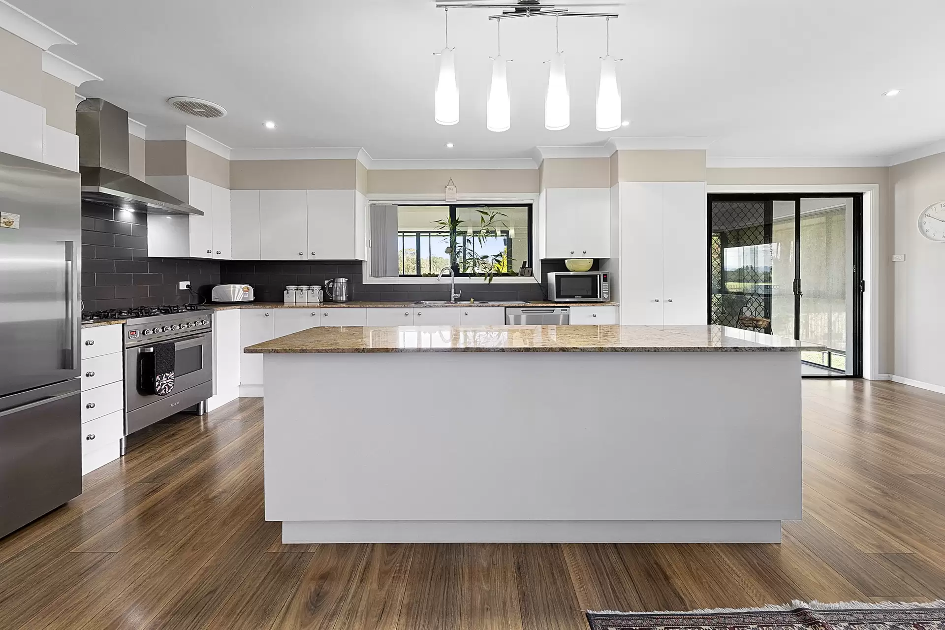 292 Pitt Town Road, Pitt Town Sold by Cutcliffe Properties - image 1