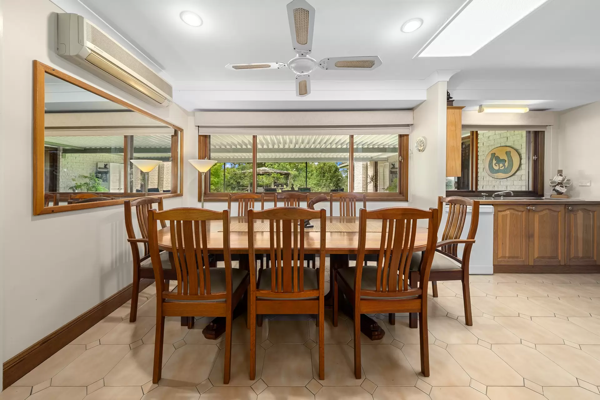 334 East Kurrajong Road, East Kurrajong Sold by Cutcliffe Properties - image 1