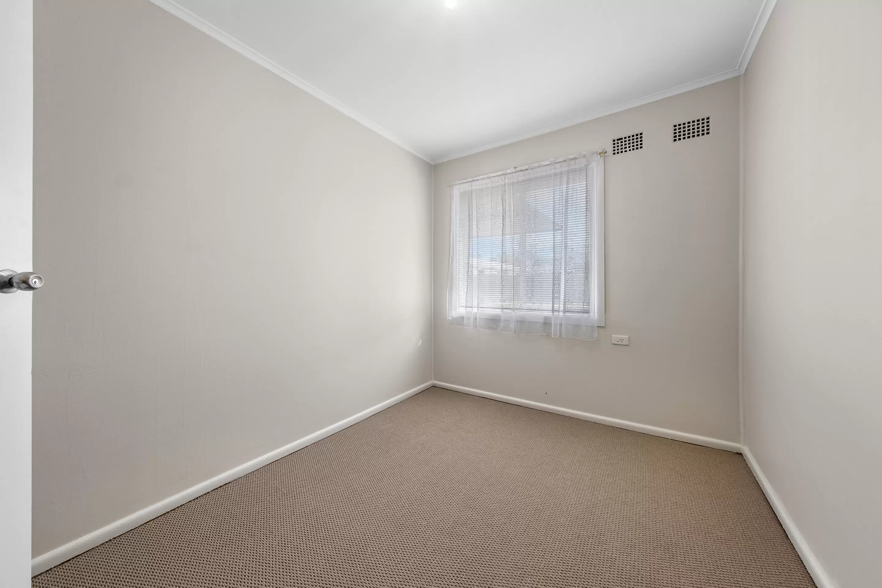 70 Osborne Road, Marayong Sold by Cutcliffe Properties - image 8