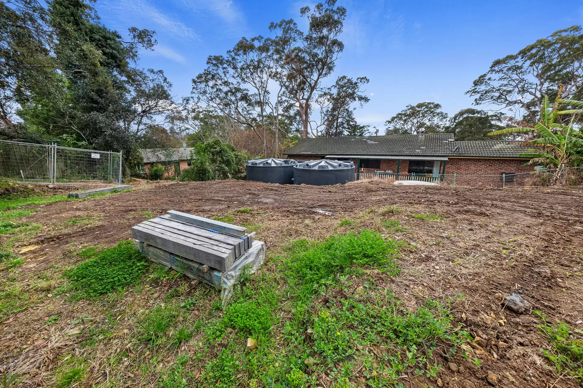 5 Waratah Street, Bowen Mountain Sold by Cutcliffe Properties - image 1