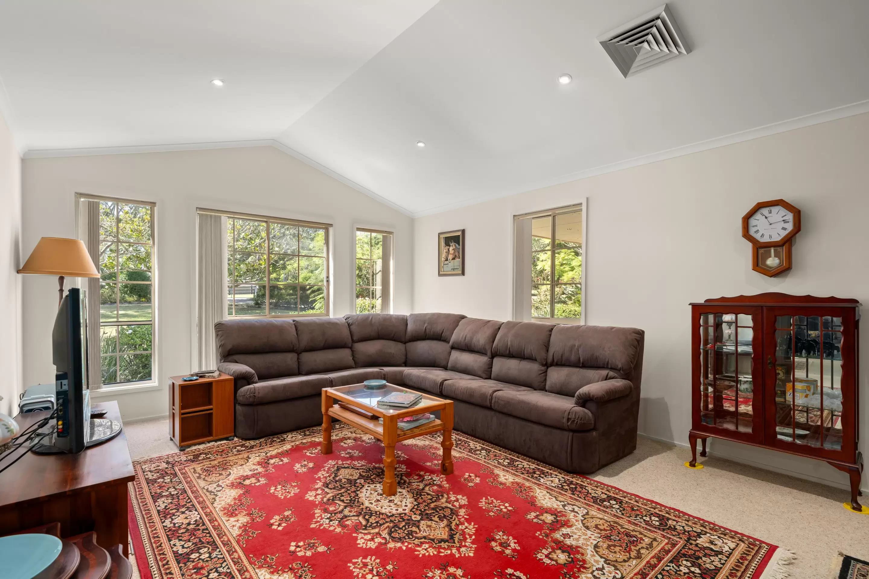 8 Wildthorn Avenue, Dural Sold by Cutcliffe Properties - image 7