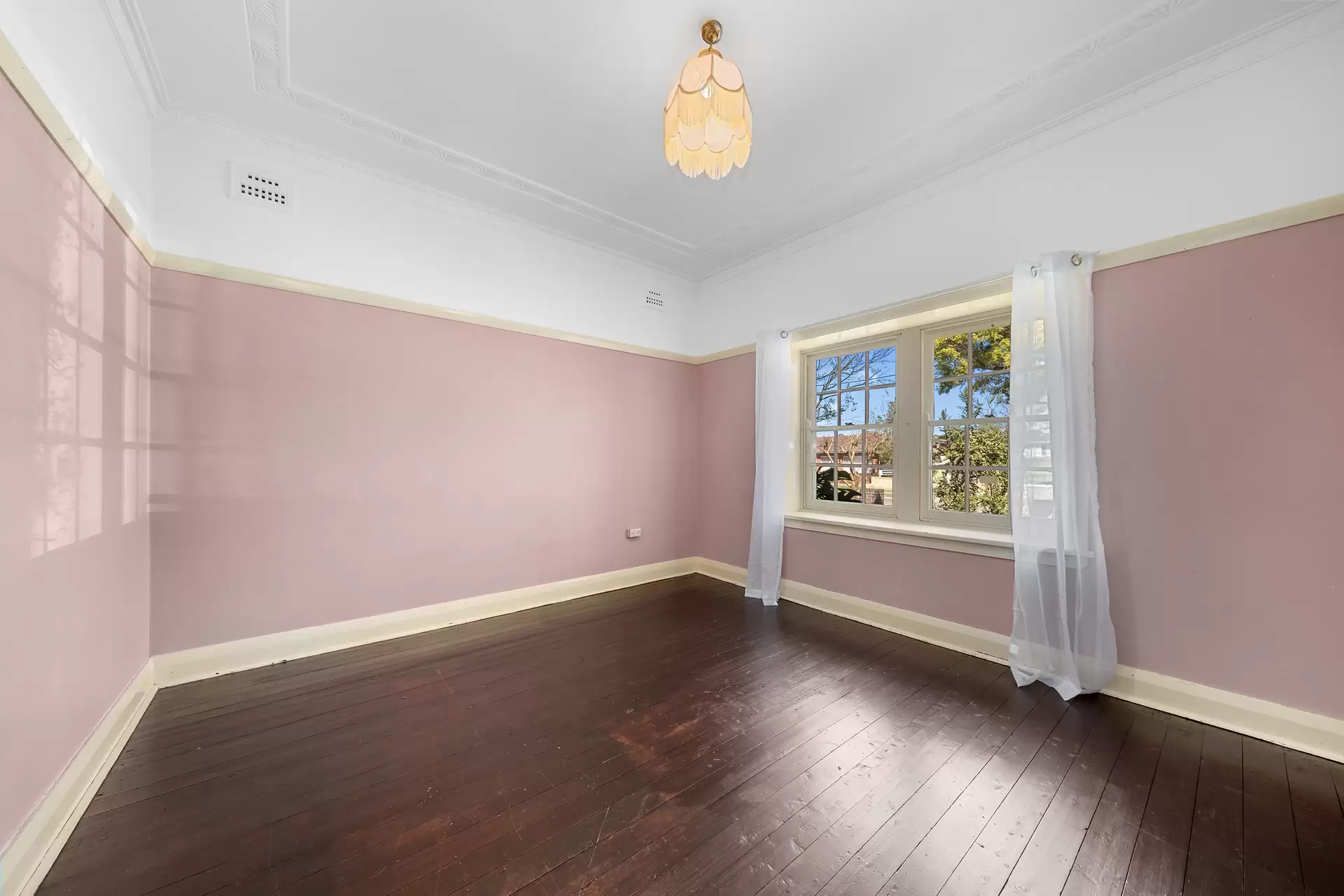 319 Windsor Street, Richmond Sold by Cutcliffe Properties - image 1