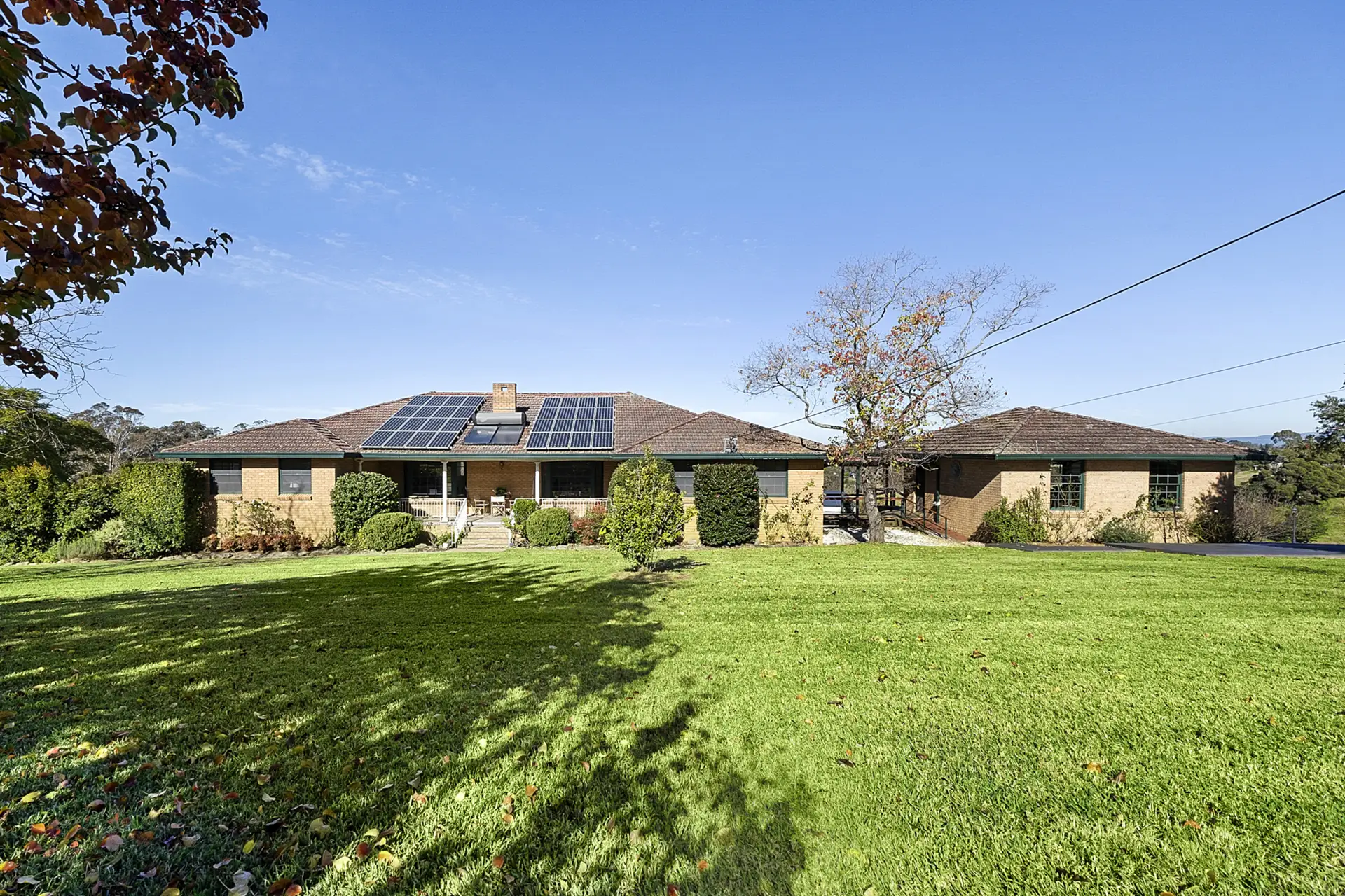 166 East Kurrajong Road, East Kurrajong Sold by Cutcliffe Properties - image 1