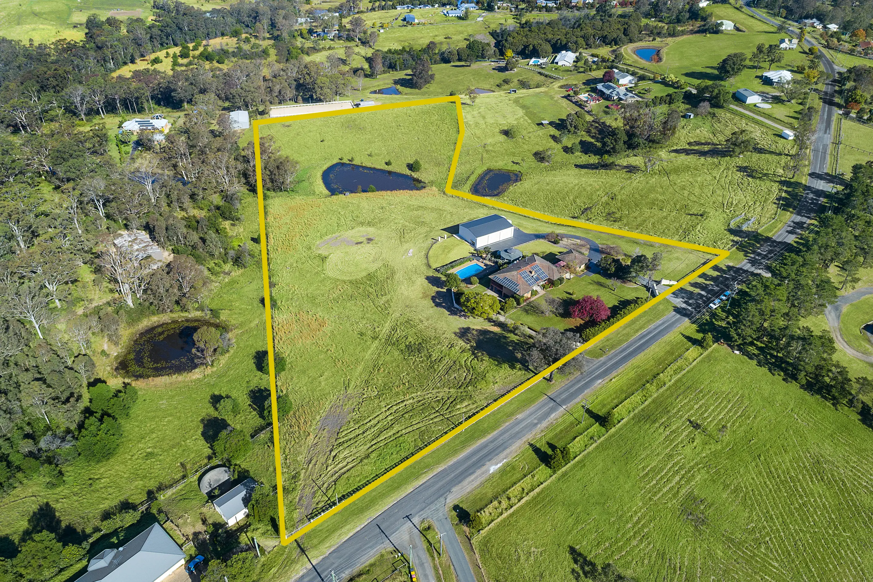 166 East Kurrajong Road, East Kurrajong Sold by Cutcliffe Properties - image 1