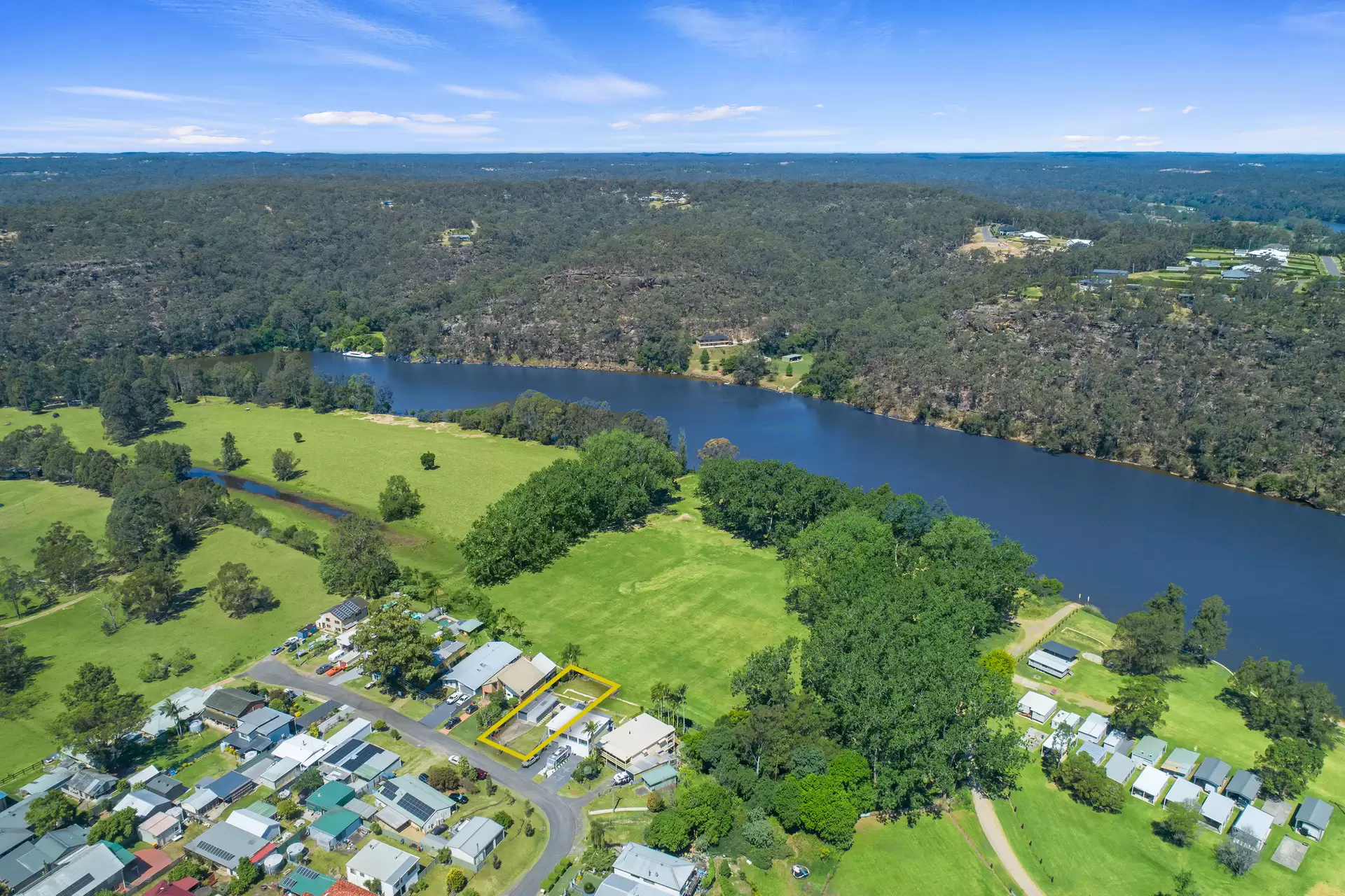 15 Water Ski Parade, Cumberland Reach Sold by Cutcliffe Properties - image 1