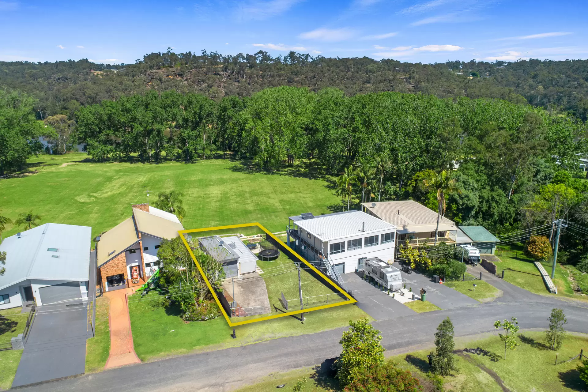 15 Water Ski Parade, Cumberland Reach Sold by Cutcliffe Properties - image 1