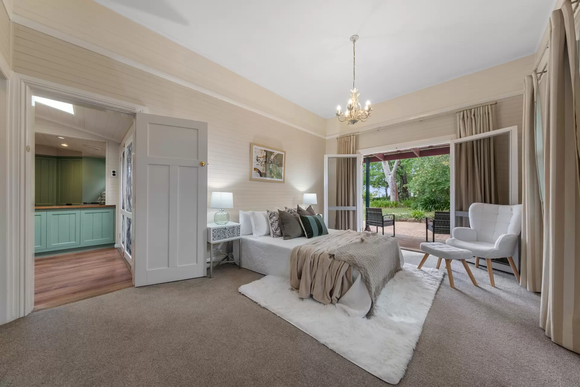 82 Railway Parade, Hazelbrook Sold by Cutcliffe Properties - image 1