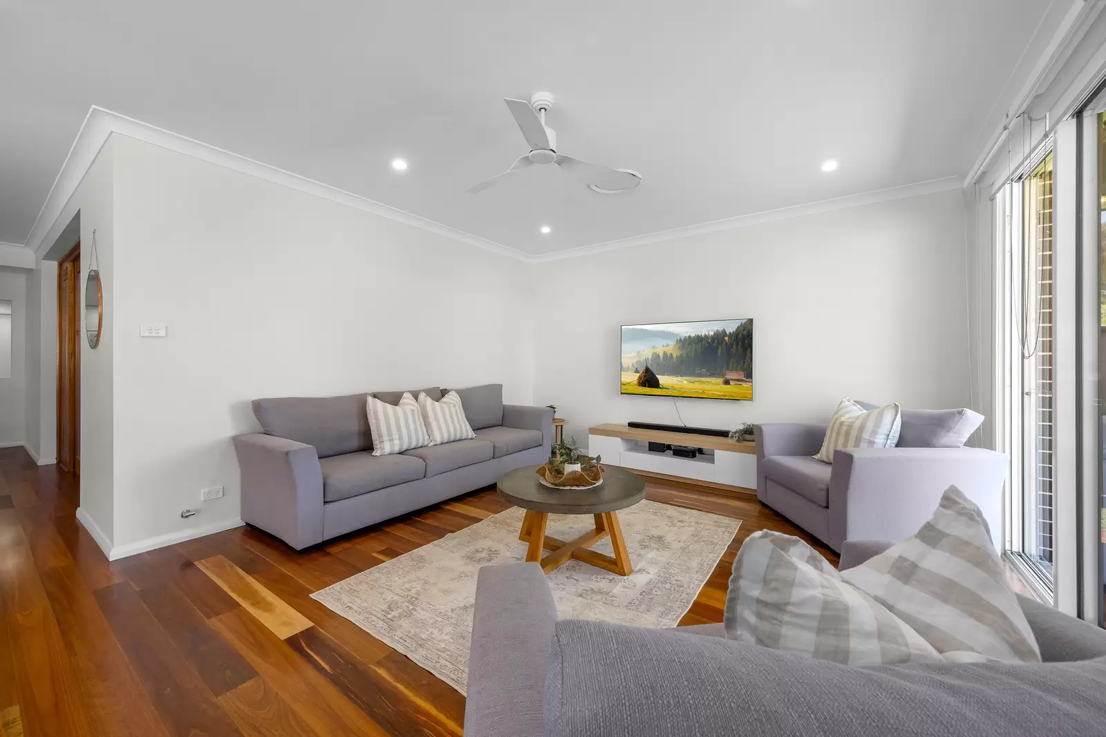 21 Fernadell Drive, Pitt Town Sold by Cutcliffe Properties - image 4