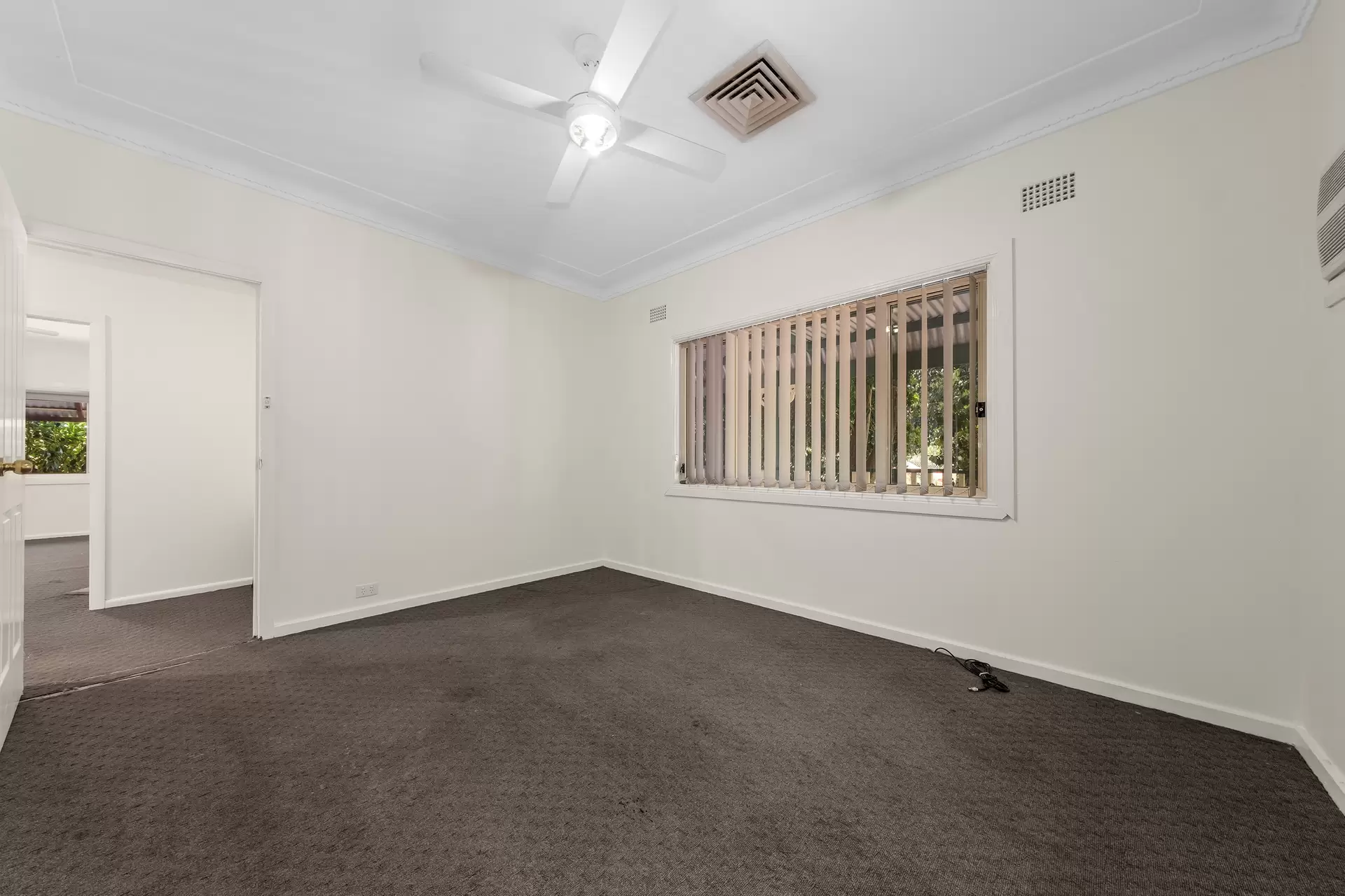84-90 Reynolds Road, Londonderry Sold by Cutcliffe Properties - image 1