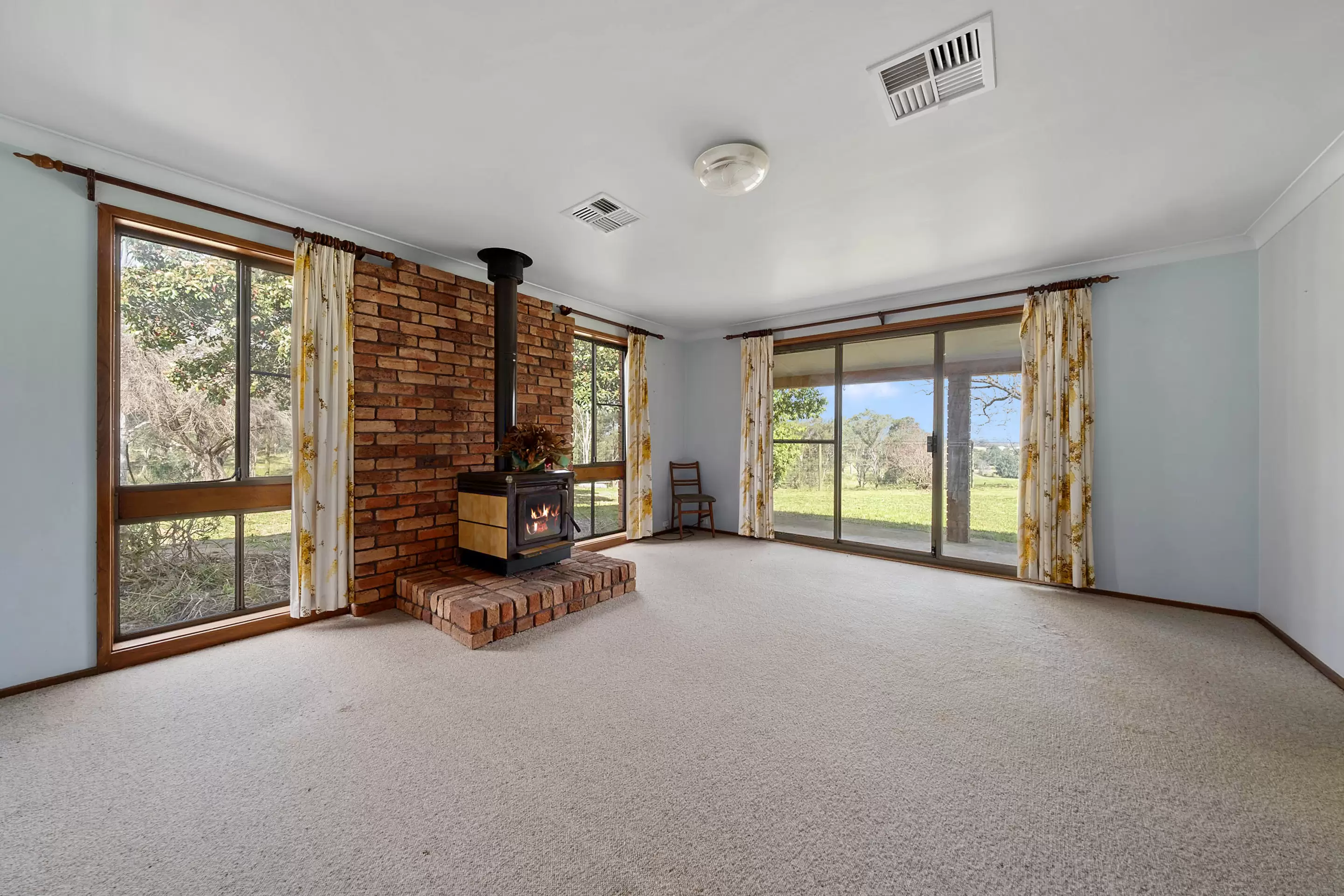 1300 Greendale Road, Wallacia Sold by Cutcliffe Properties - image 8