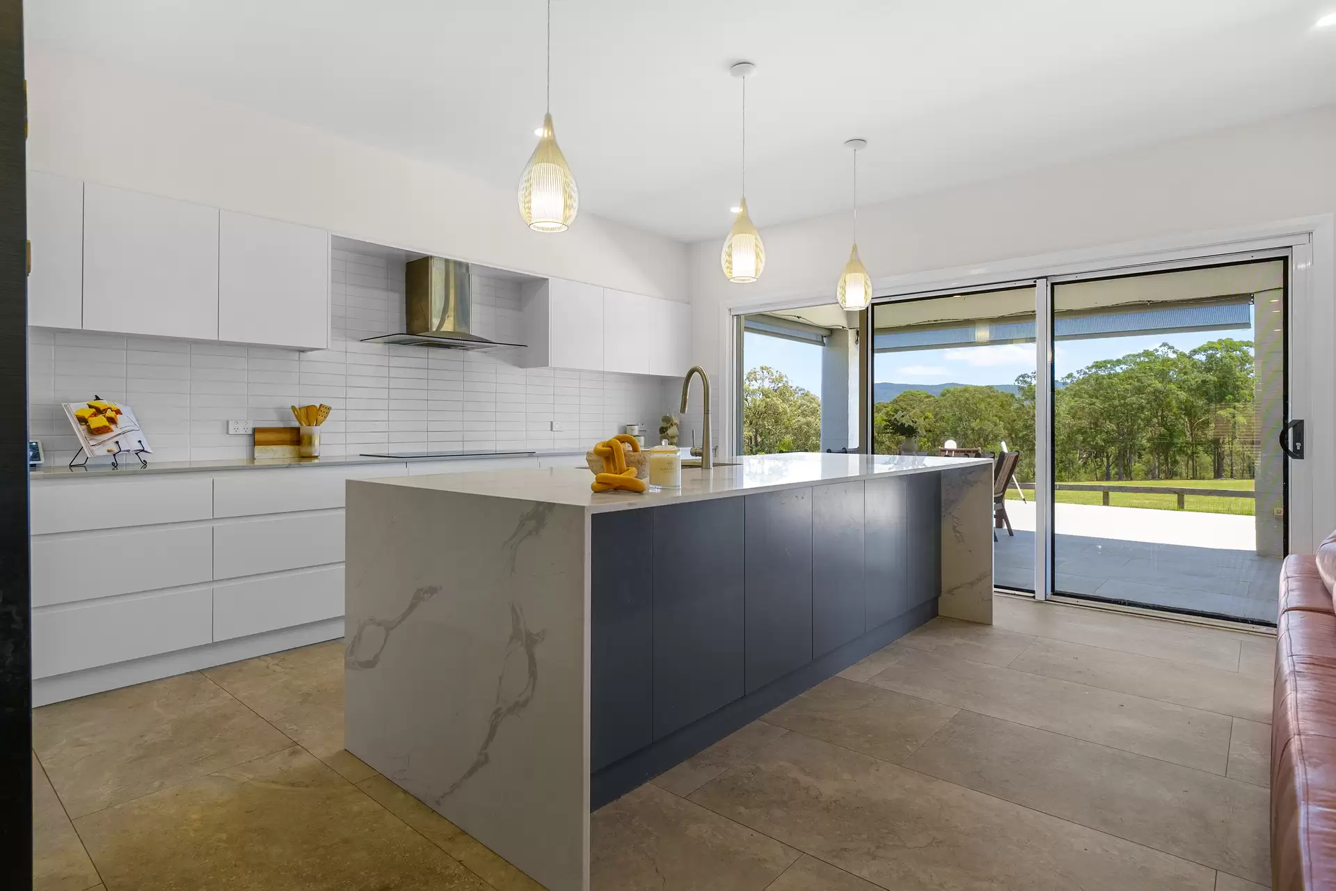 357 East Kurrajong Road, East Kurrajong Sold by Cutcliffe Properties - image 1