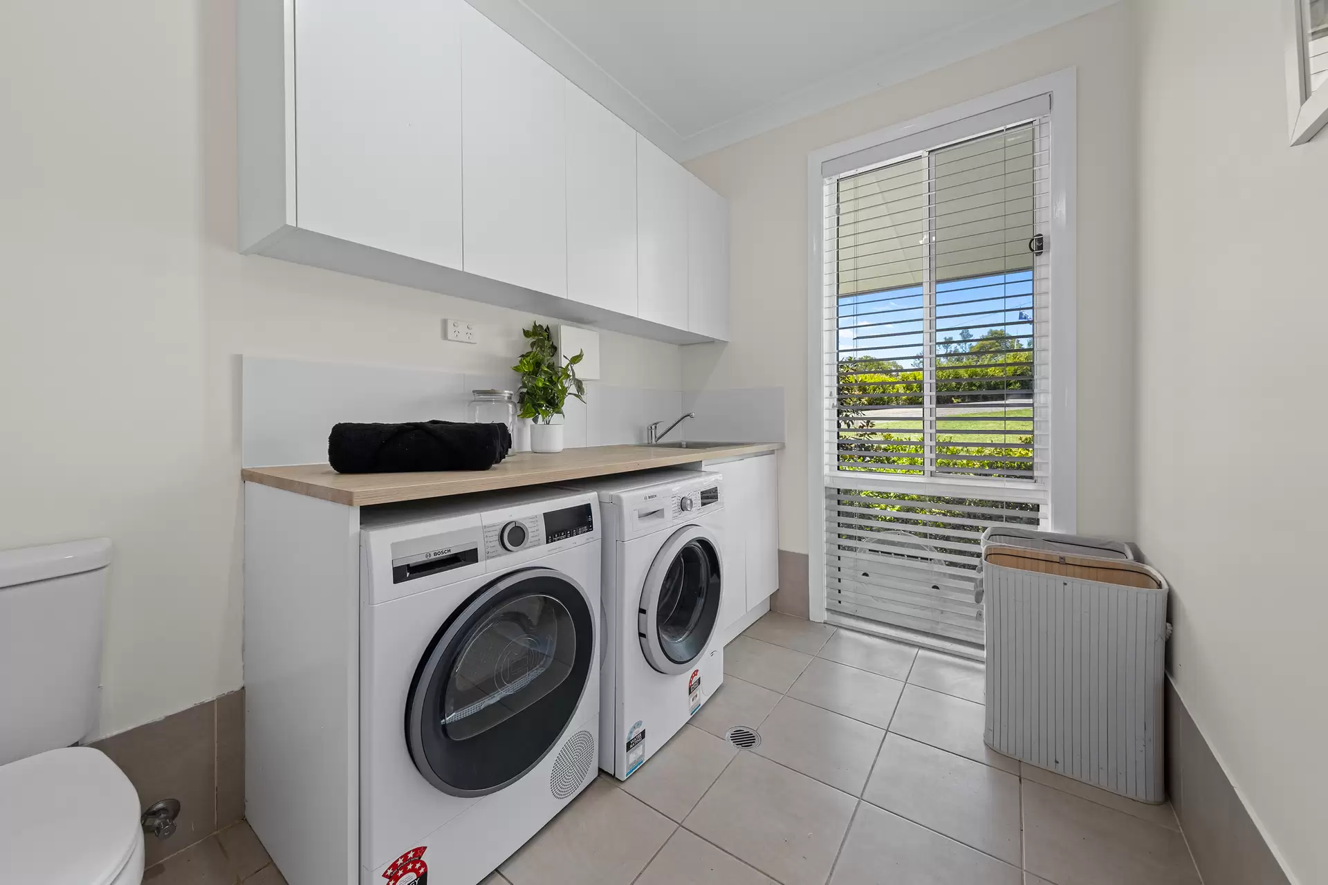 357 East Kurrajong Road, East Kurrajong Sold by Cutcliffe Properties - image 1