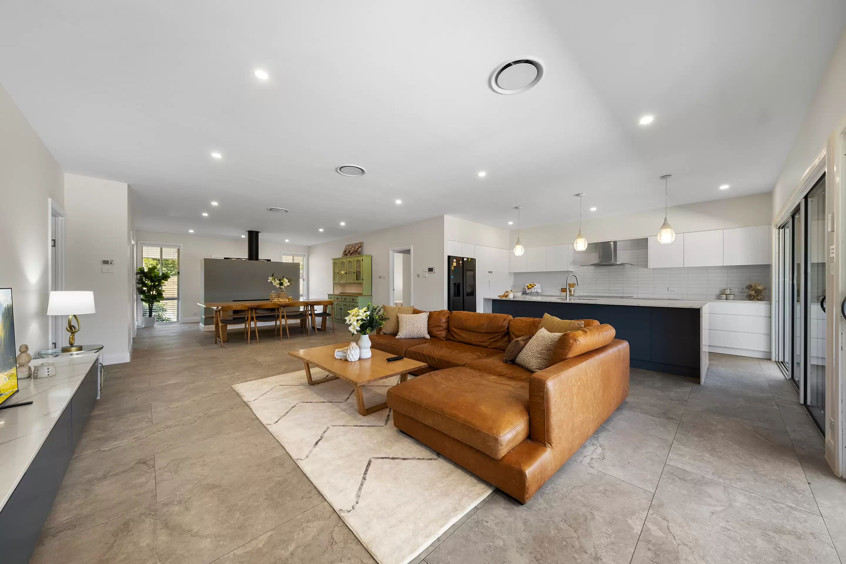 357 East Kurrajong Road, East Kurrajong Sold by Cutcliffe Properties - image 4