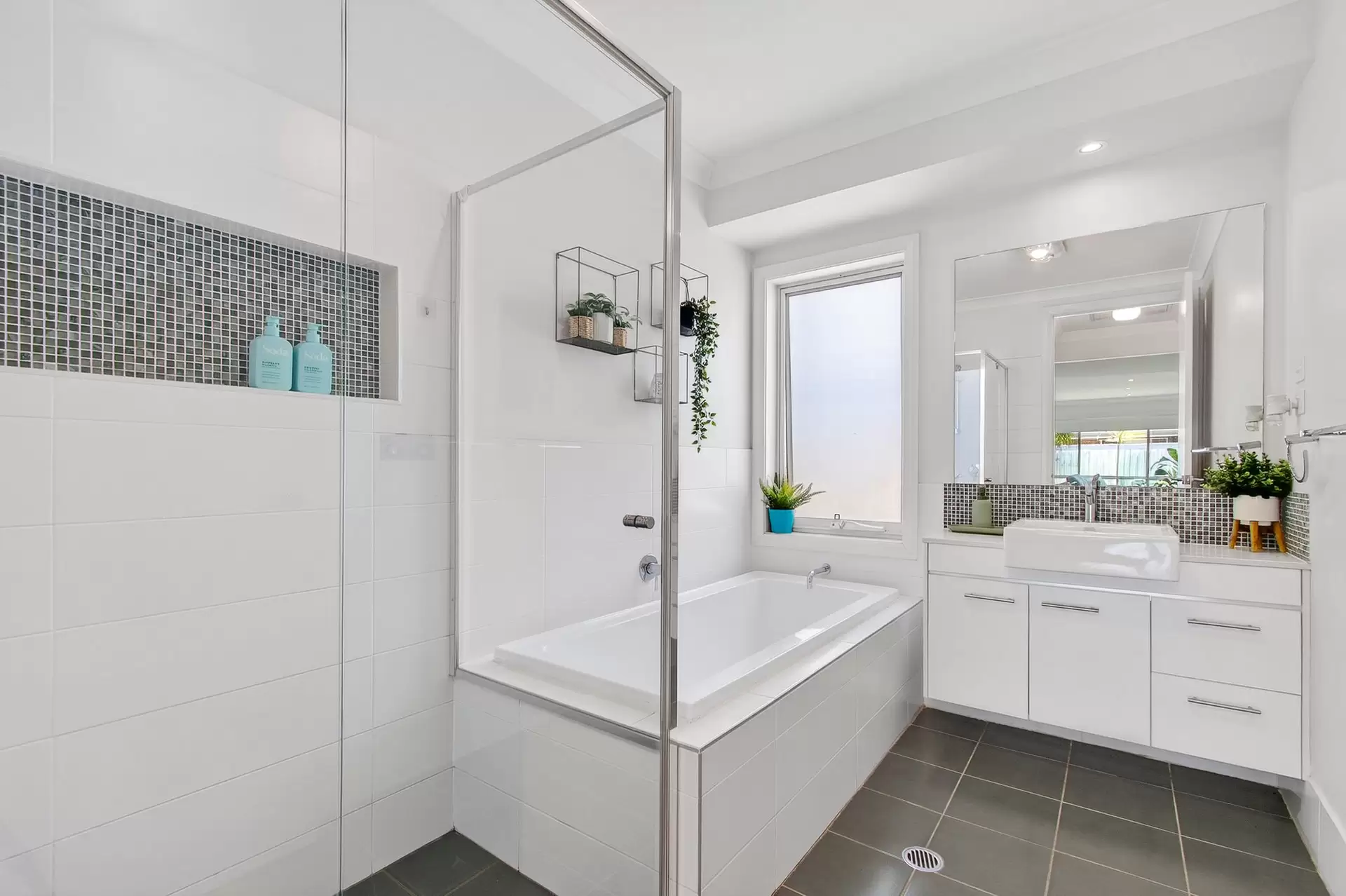 3 Bona Vista Drive, Pitt Town Sold by Cutcliffe Properties - image 1